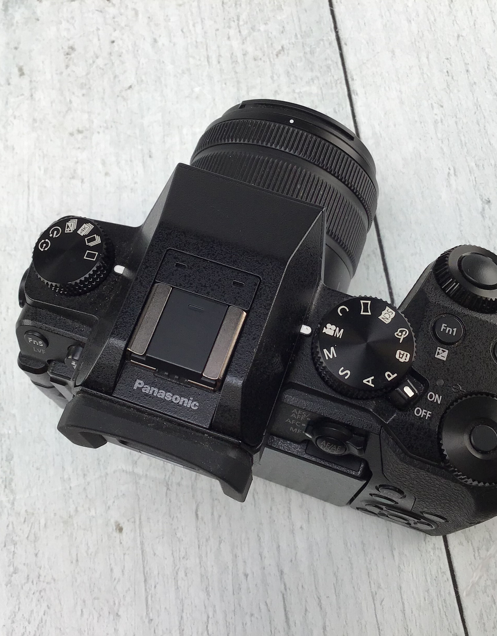 PANASONIC Panasonic Lumix G7 Camera w/ 14-42mm No Battery/Charger Used Good