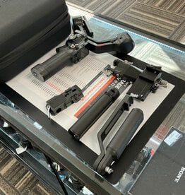 DJI DJI RS 4 Combo Gimbal Stabilizer in Case Used Good