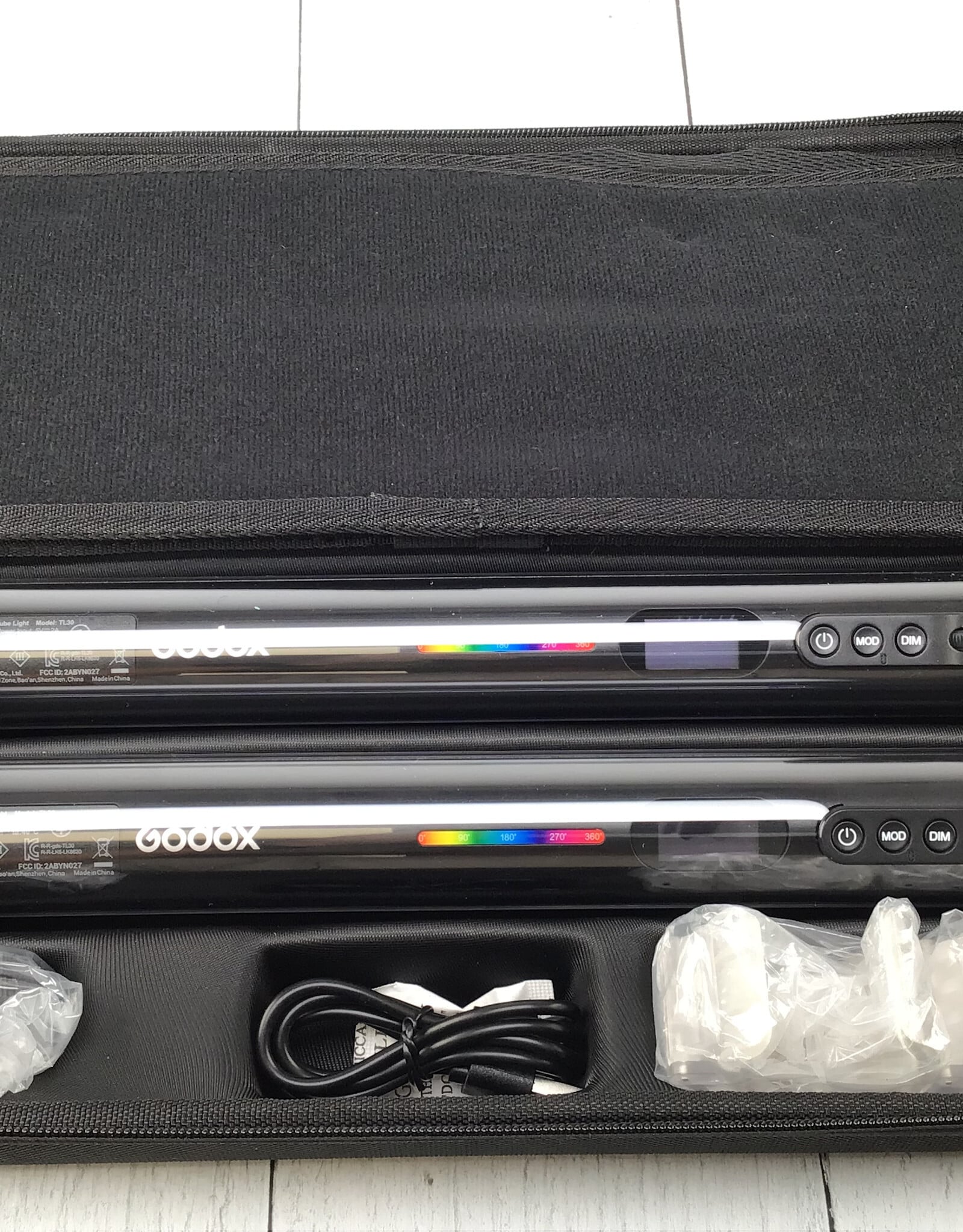 GODOX Godox TL30 RGB LED 2 Light Kit Used EX