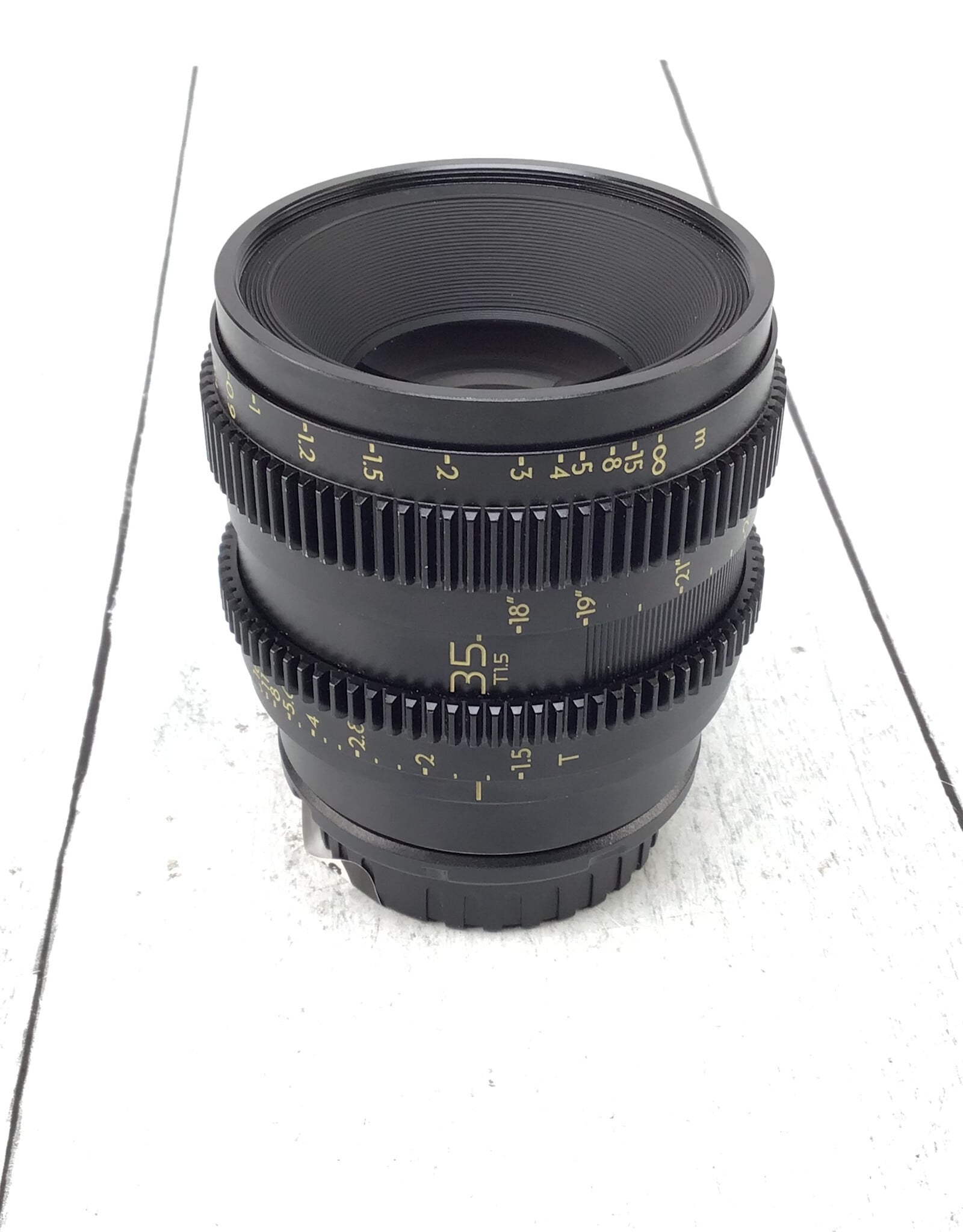 Thypoch Thypoch Simera-C 35mm t1.5 E Mount Lens Used Good