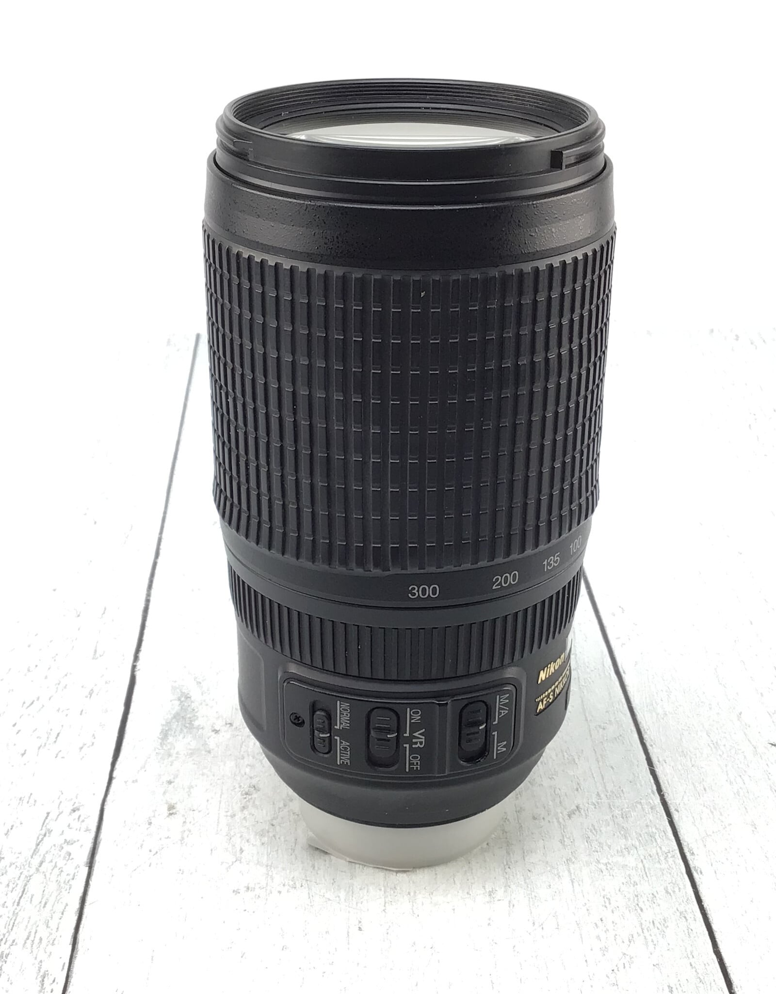 NIKON Nikon AF-S  70-300mm f4.5-5.6 G VR Lens Used Fair