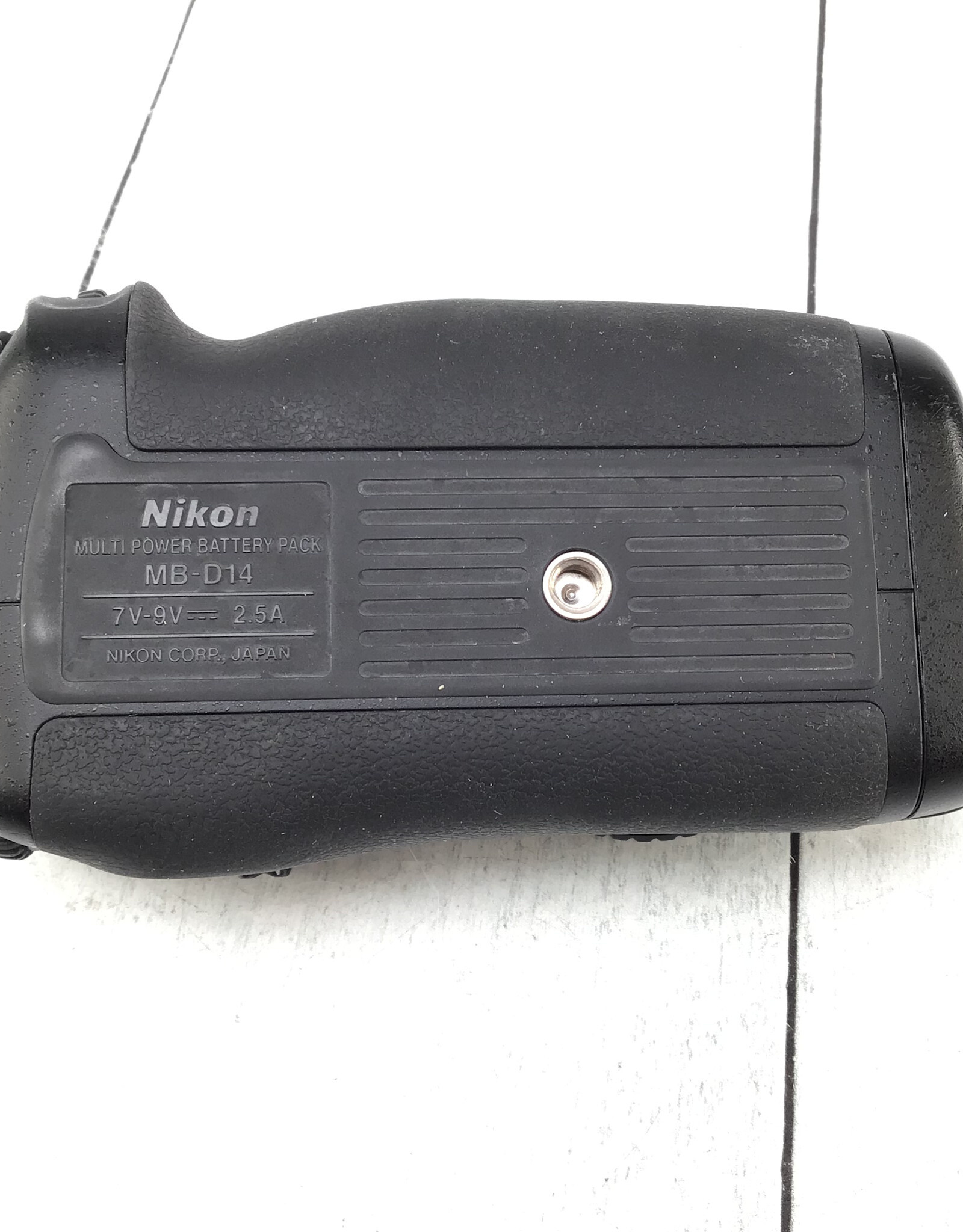 NIKON Nikon MB-D14 Battery Grip for Nikon D610 Used Good