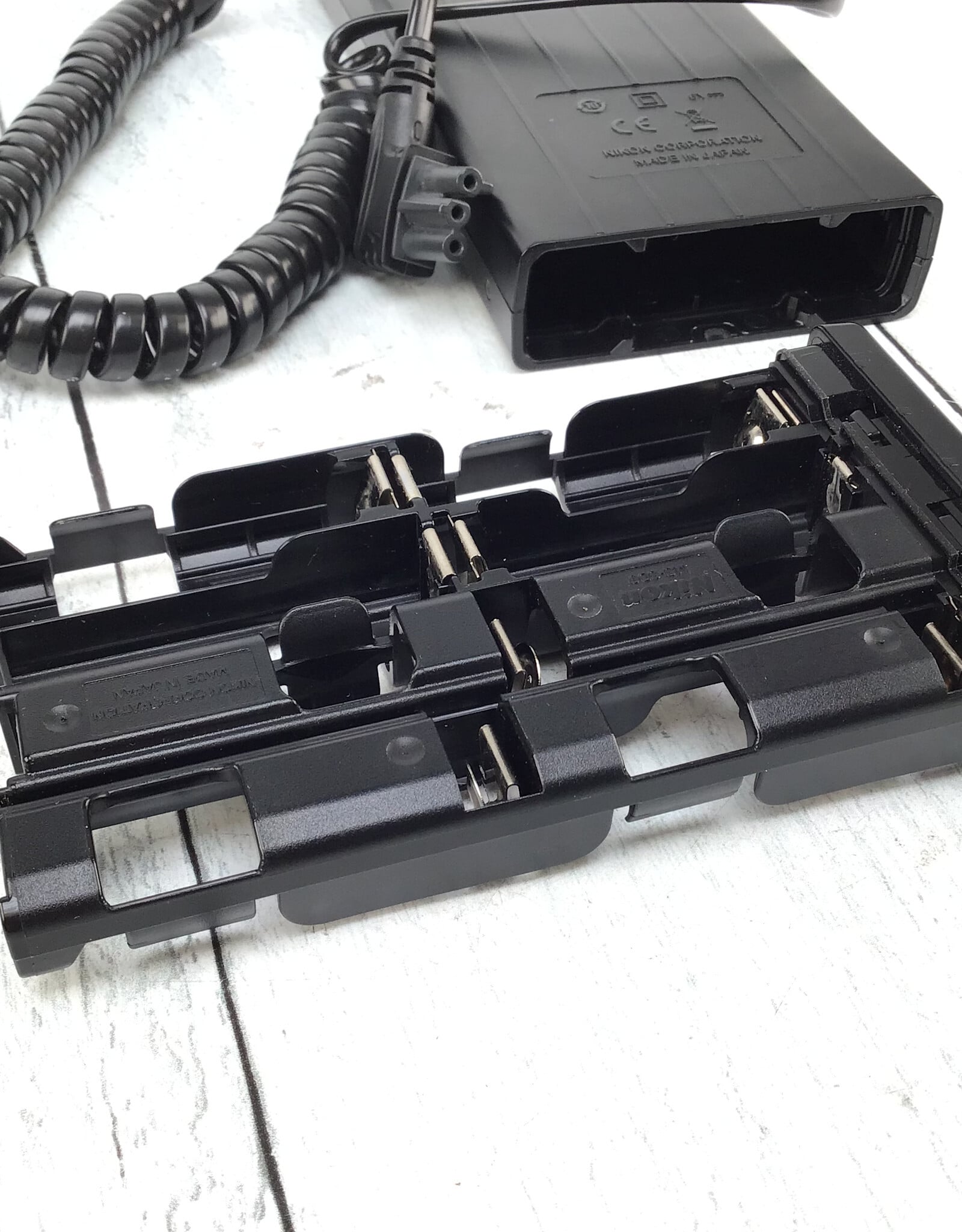 NIKON Nikon SD-9 Battery Pack Used Good