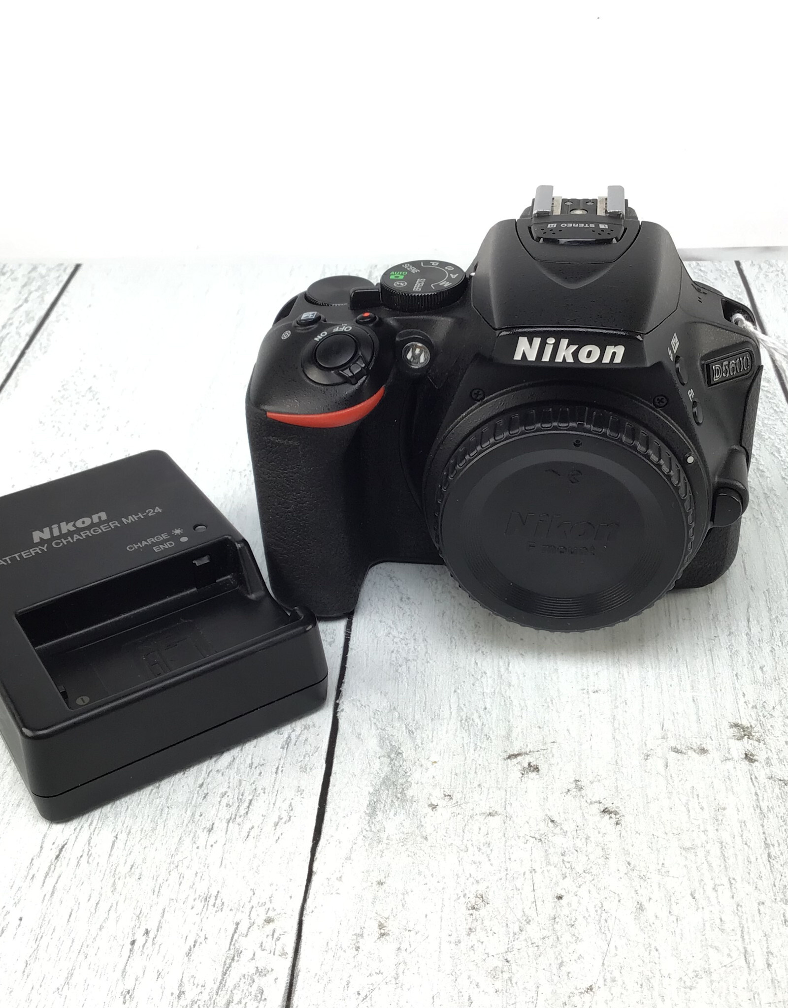 NIKON Nikon D5600 Body Camera Body Used Good