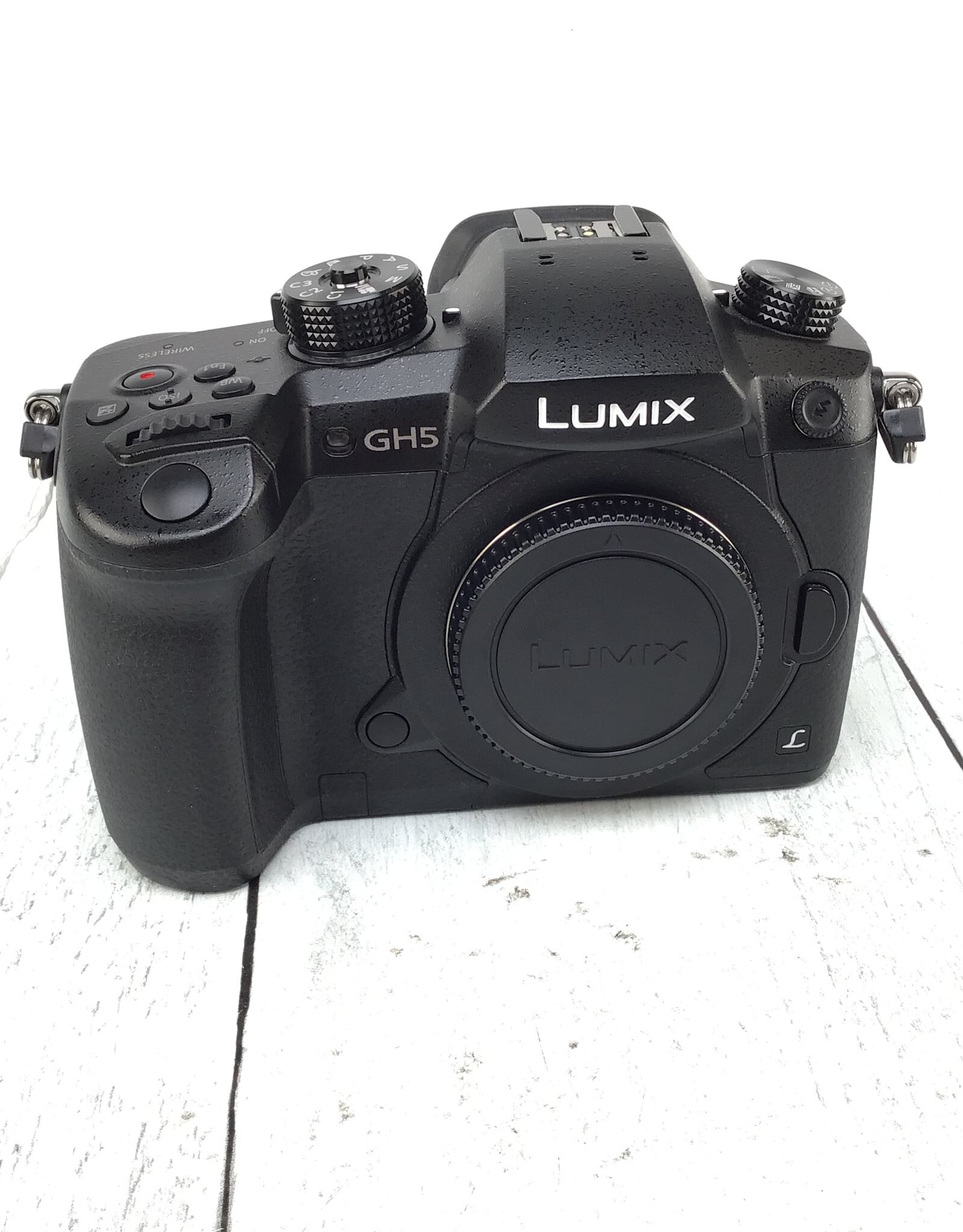 PANASONIC Panasonic Lumix GH5 Camera Body Used Good
