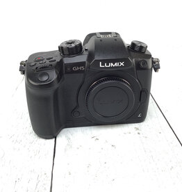 PANASONIC Panasonic Lumix GH5 Camera Body Used Good