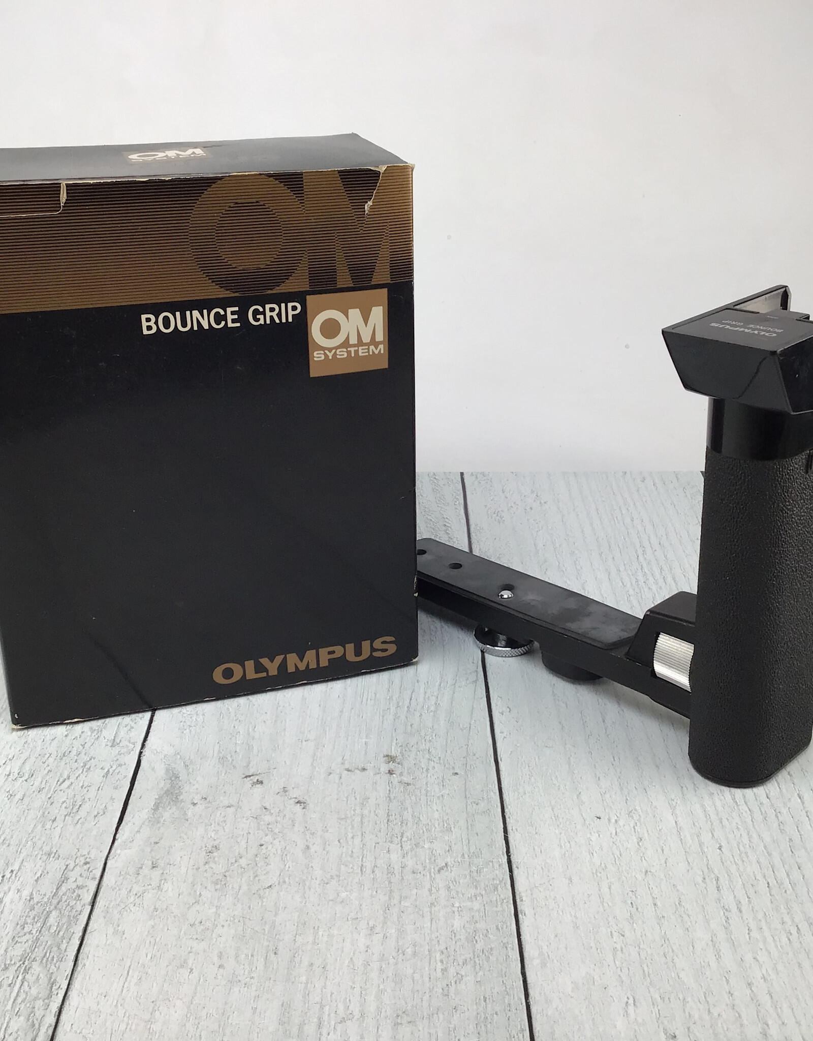 OLYMPUS Olympus OM Bounce Grip in Box Used Good