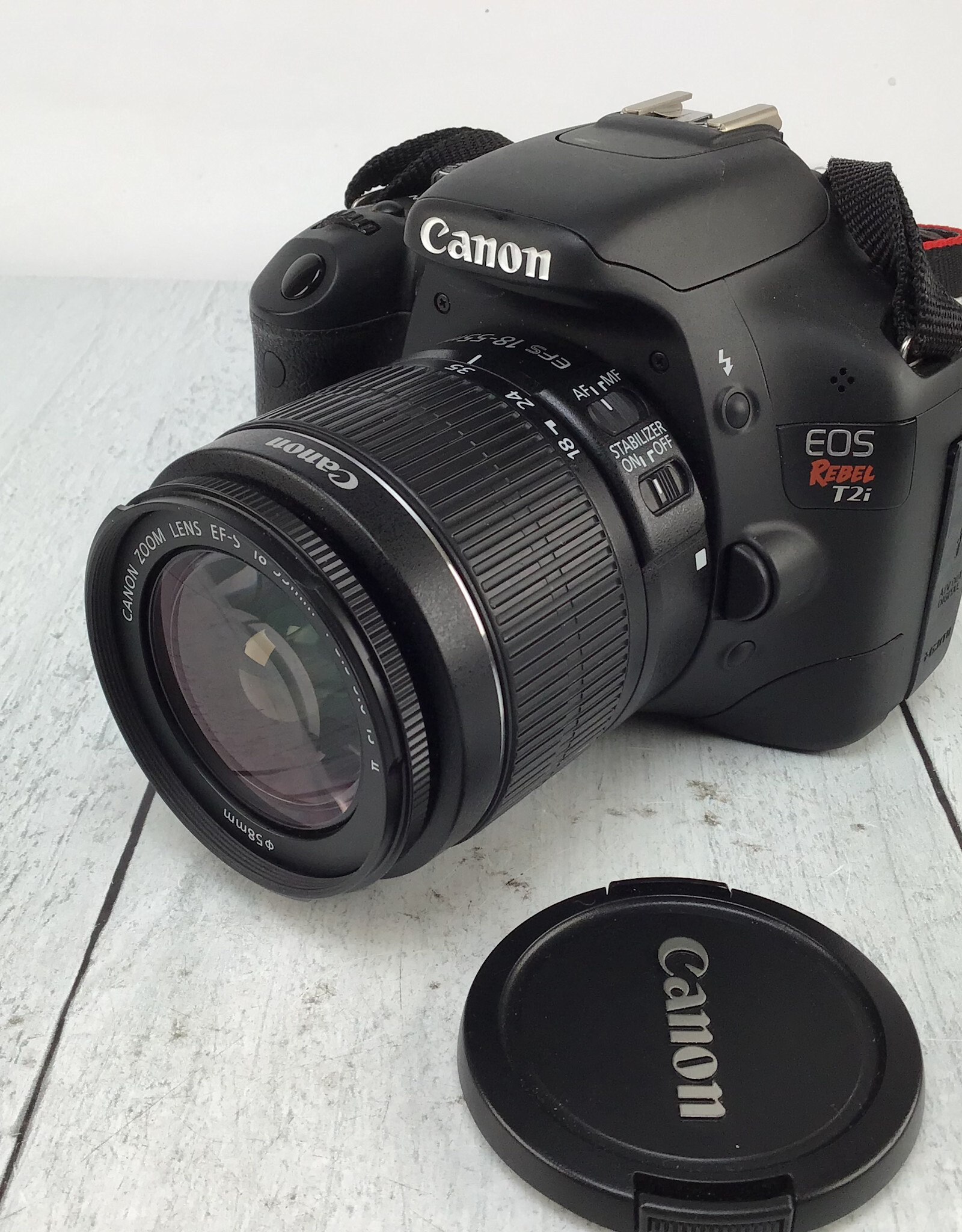 CANON Canon EOS Rebel T2i Camera w/ 18-55mm Used Good