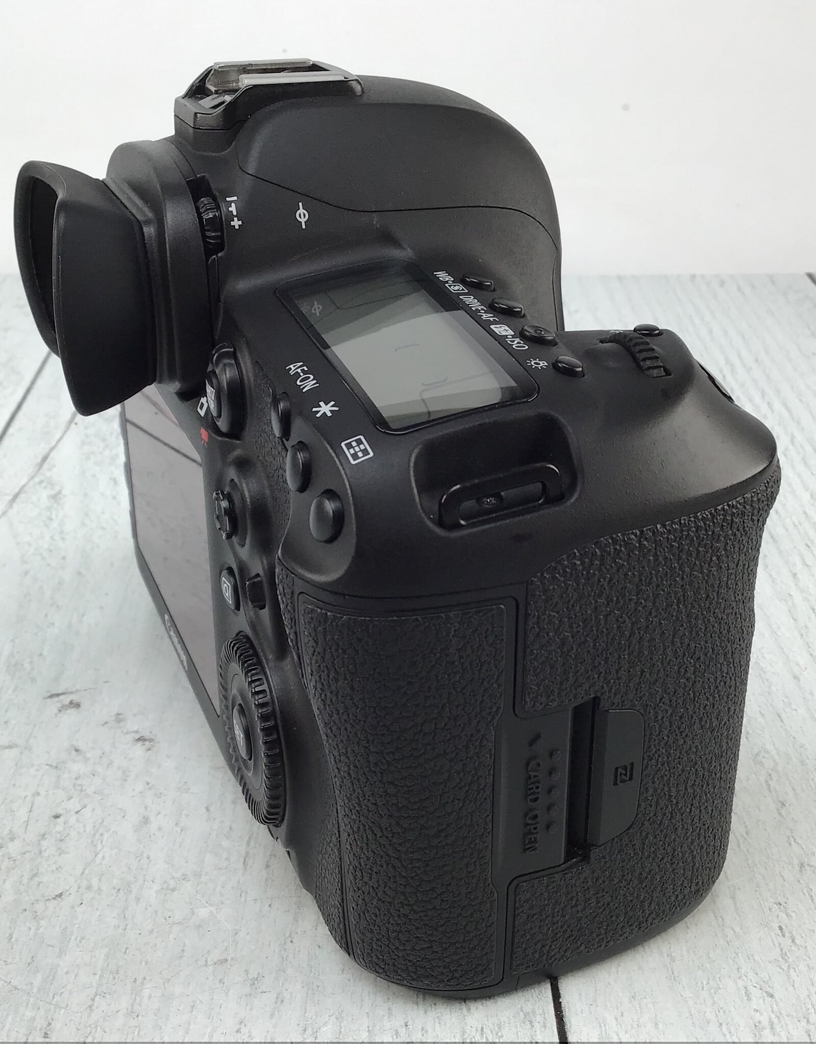 CANON Canon EOS 5D Mark IV Camera Body Used Good