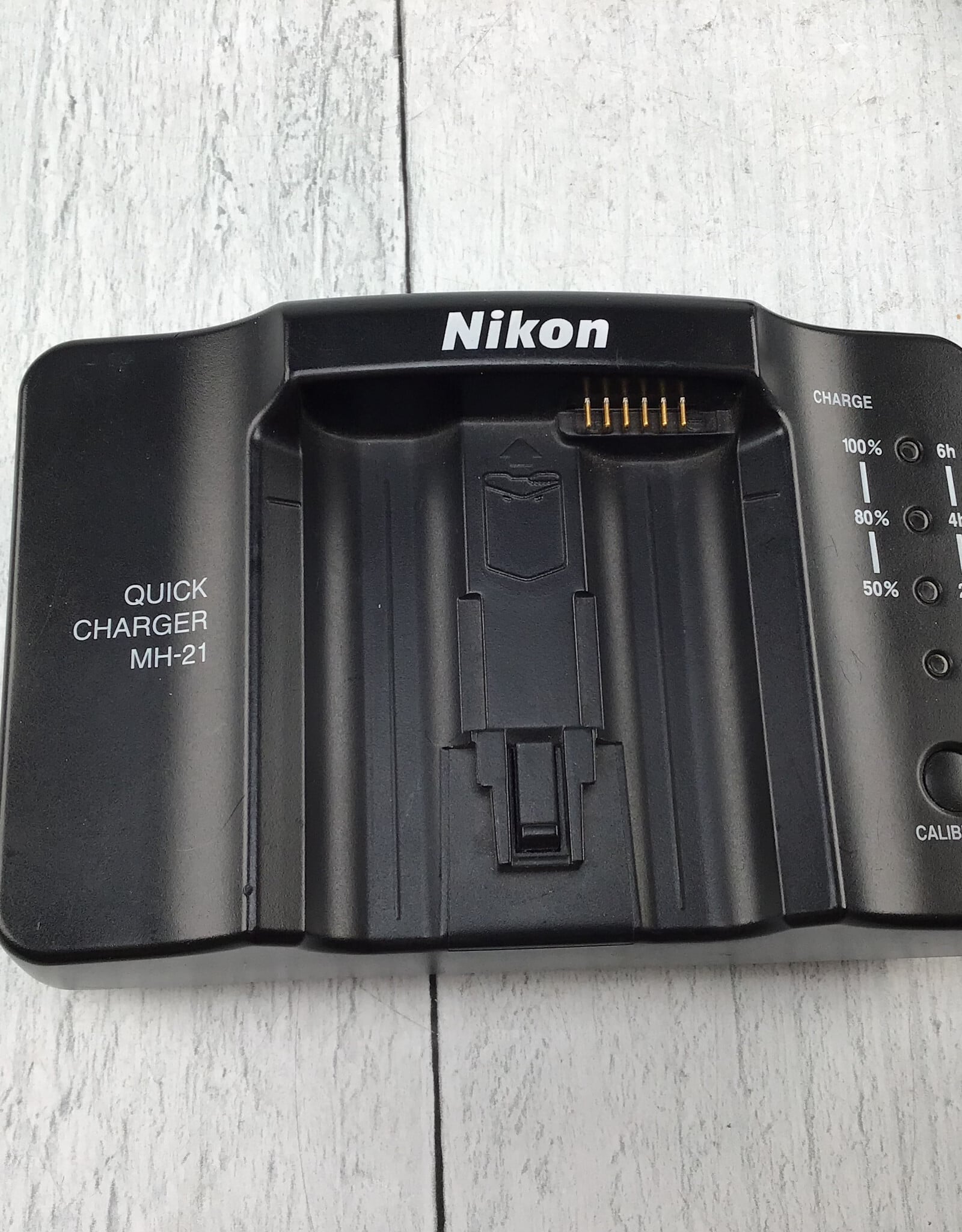NIKON Nikon MH-21 Charger Used Good