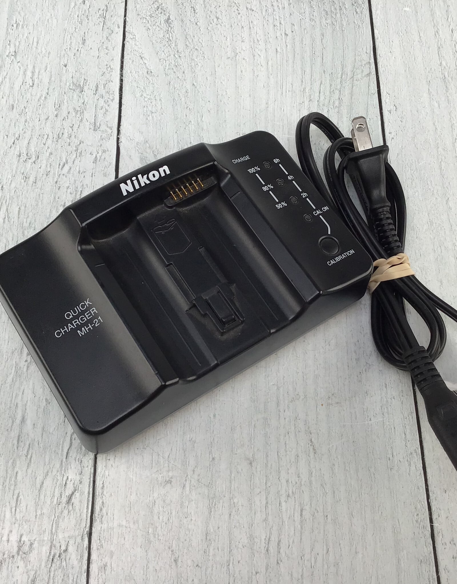 NIKON Nikon MH-21 Charger Used Good