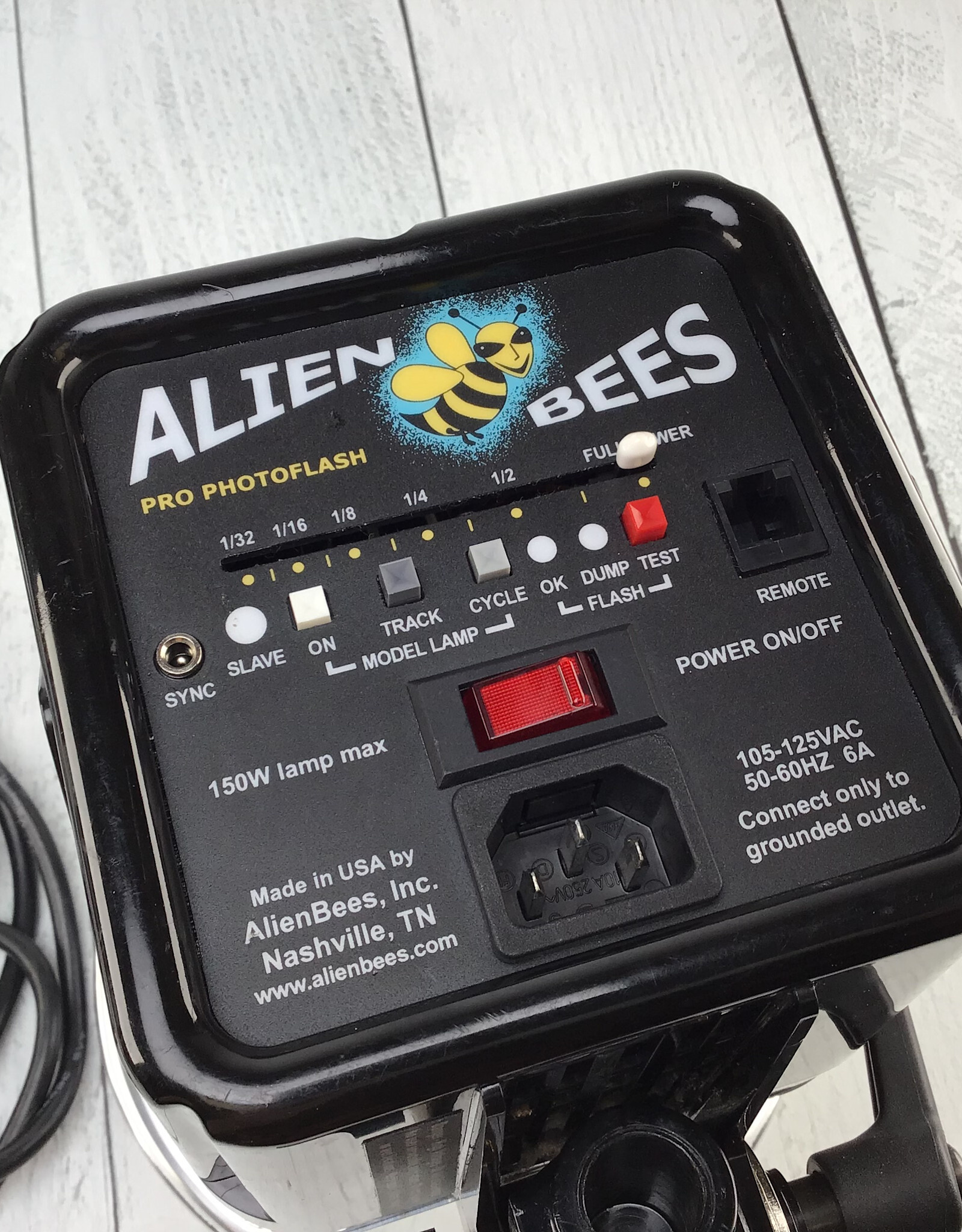 Alien Bees Alien Bees B800 Flash Used Fair