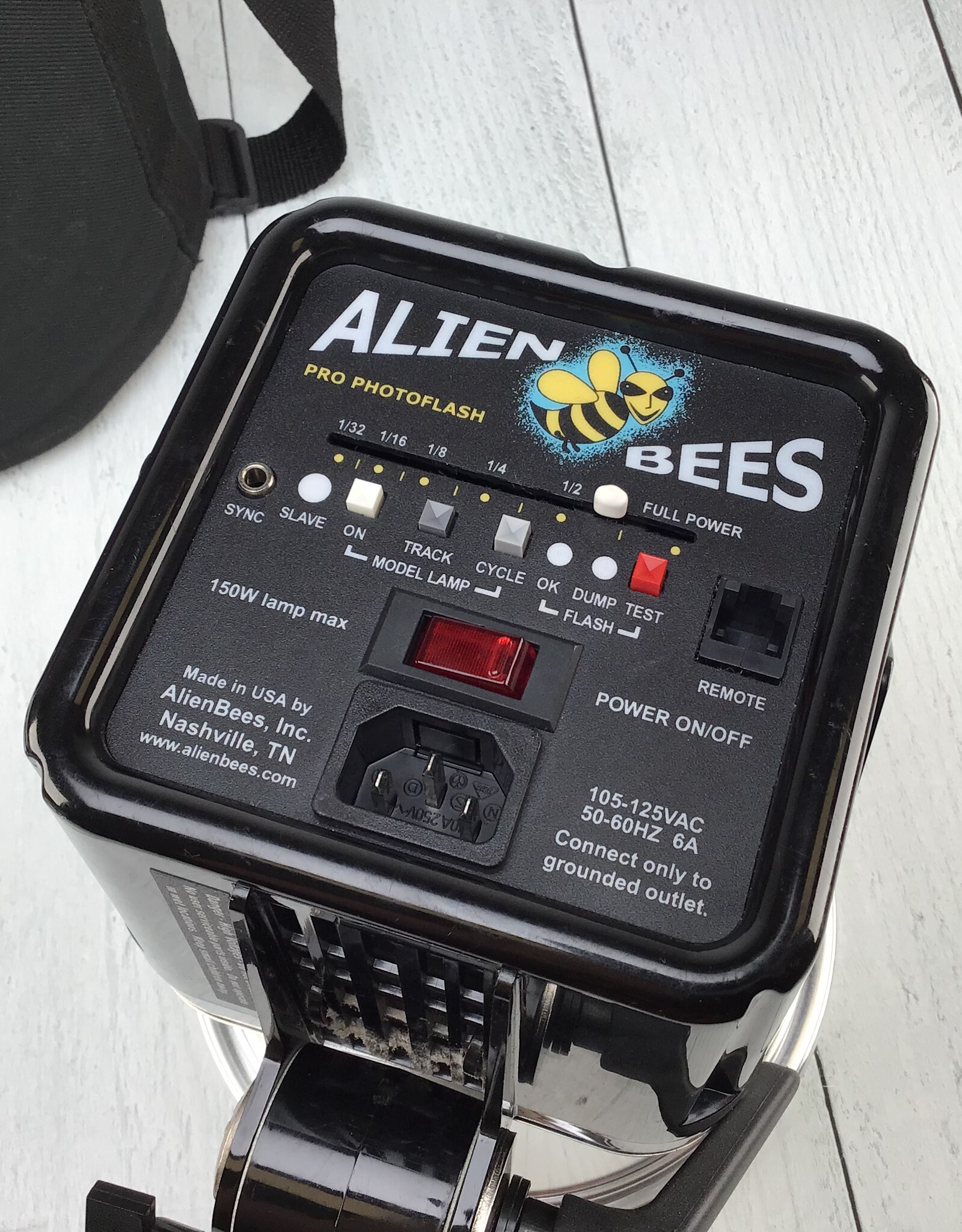 Alien Bees Alien Bees B800 Flash Used Fair