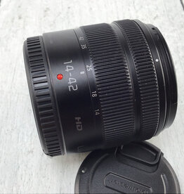 PANASONIC Panasonic Lumix 14-42 F3.5-5.6 ASPH Lens Used Good