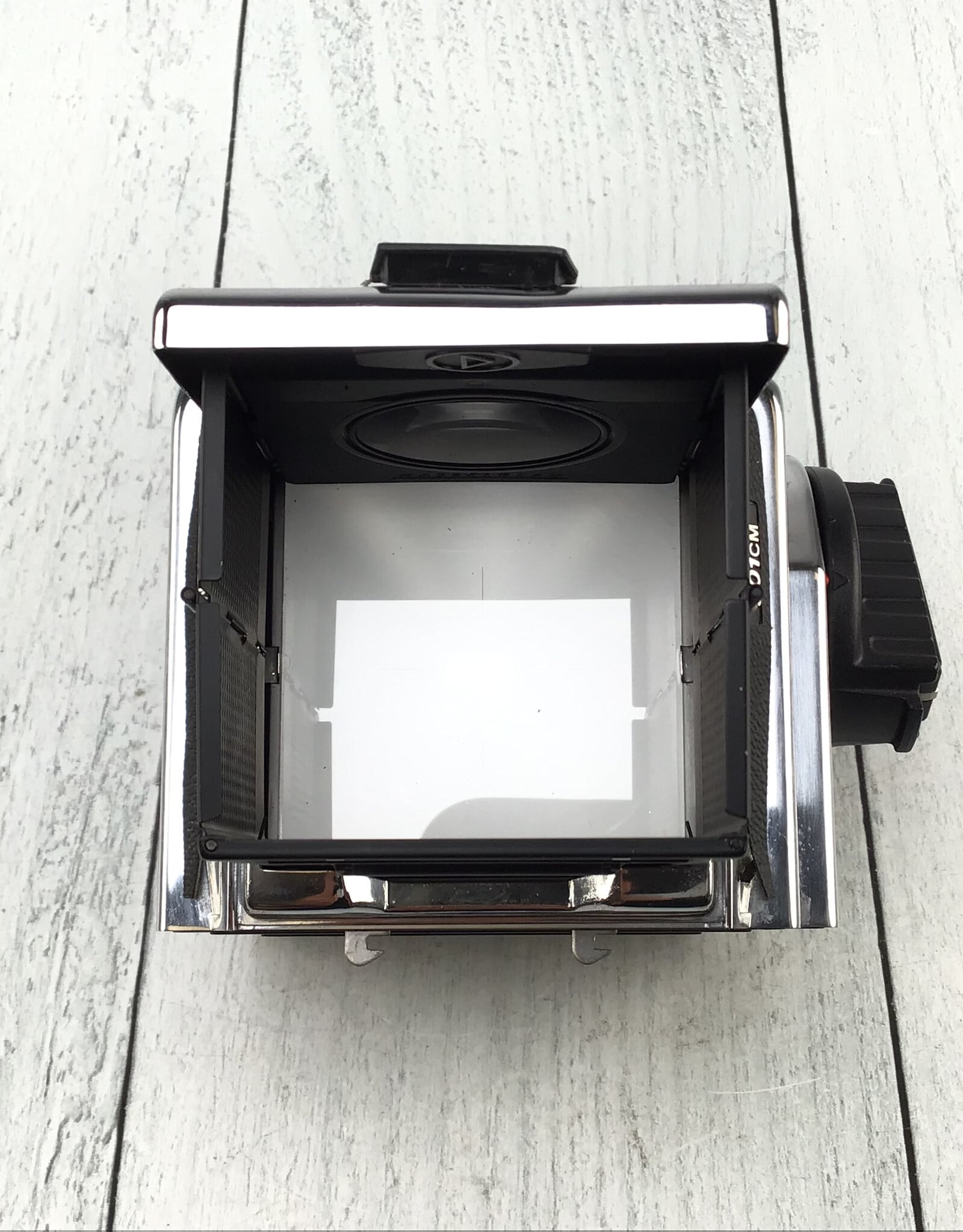 Hasselblad Hasselblad 501CM Camera w/ Waist Level Used Fair