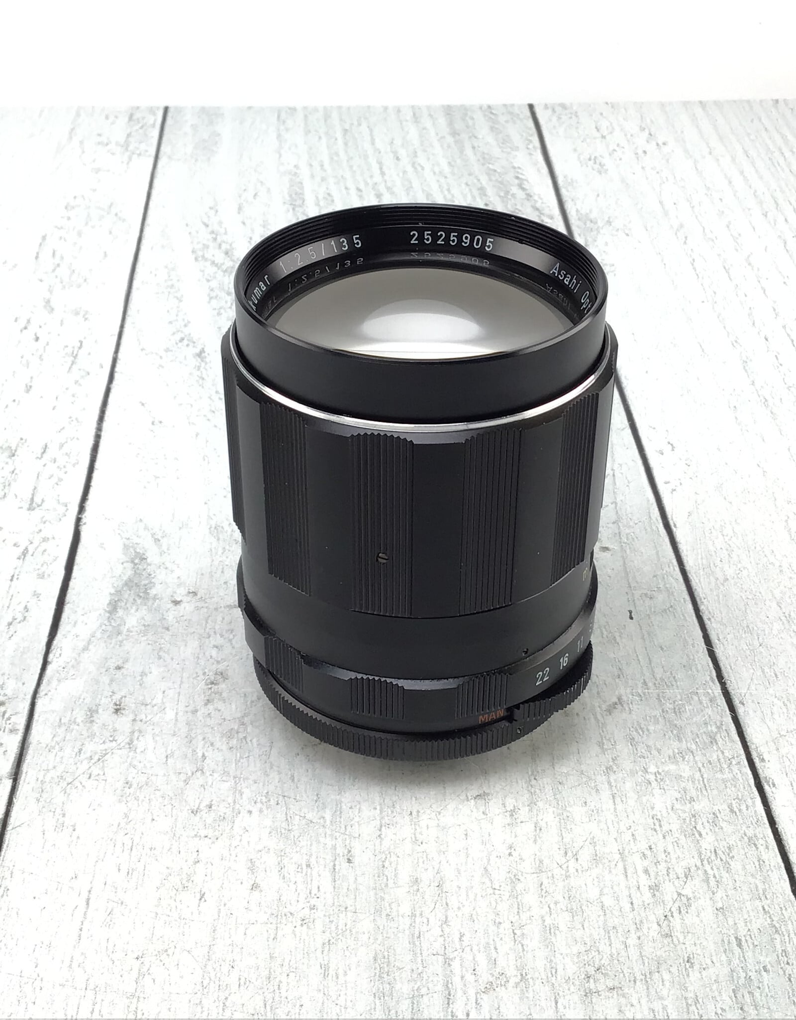 Pentax Pentax Super Takumar 135mm f2.5 Screw Mount Lens Used Good