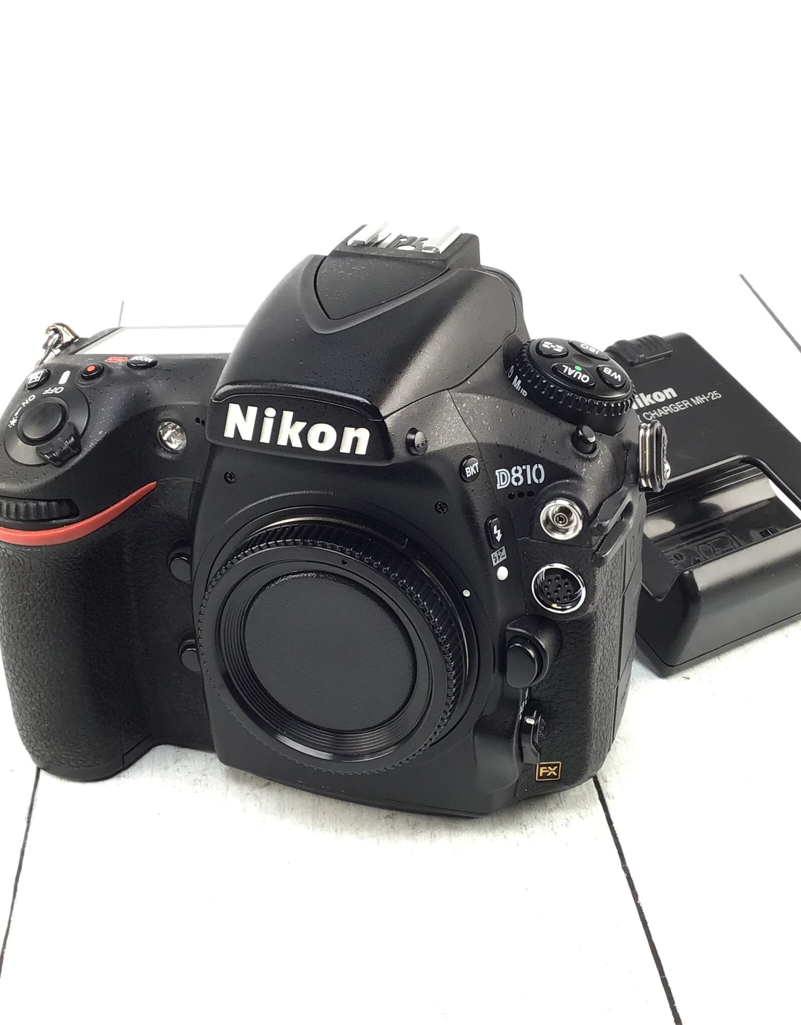 NIKON Nikon D810 Camera Body Shutter Count 19270 Used Good