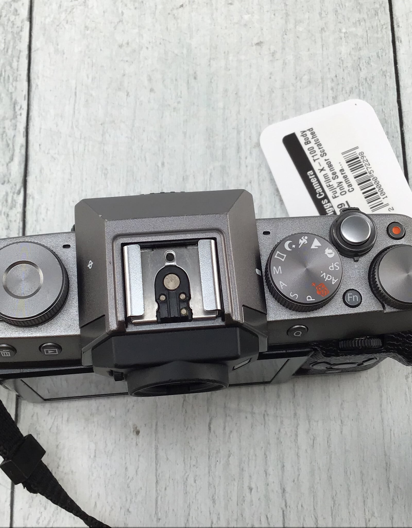 Fujifilm FujiFilm X-T100 Body Only Sensor Scratched Camera Used UG