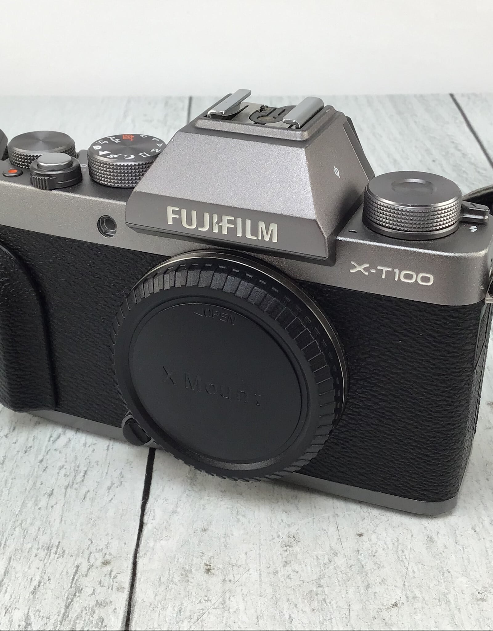 Fujifilm FujiFilm X-T100 Body Only Sensor Scratched Camera Used UG