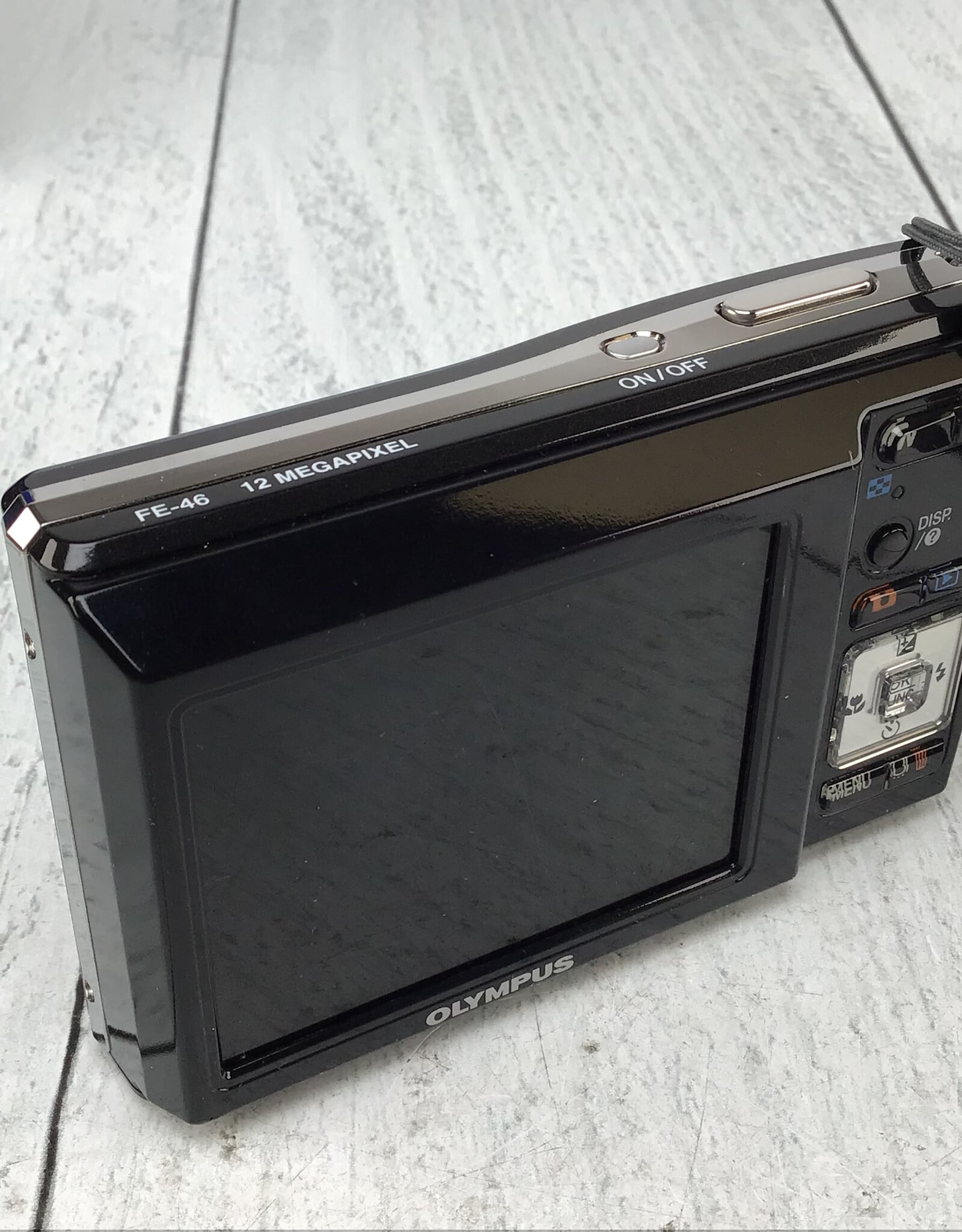 OLYMPUS Olympus FE-46 Camera Used in Box w/XD card Good