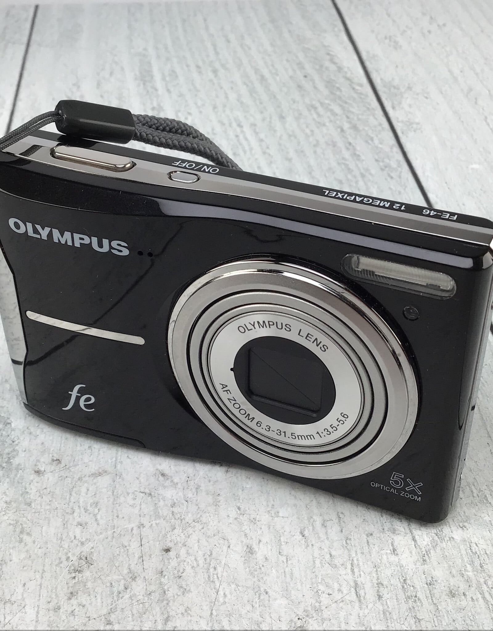 OLYMPUS Olympus FE-46 Camera Used in Box w/XD card Good