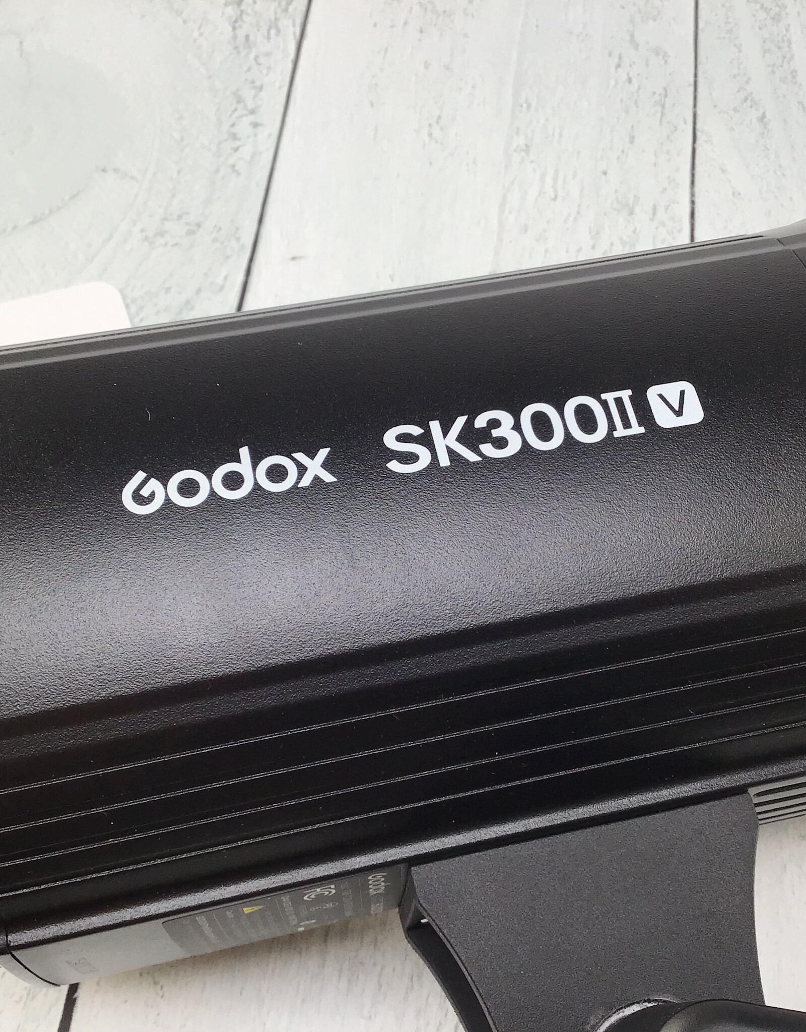 GODOX Godox SK300II-V LED Light Used Good