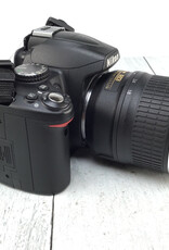 NIKON Nikon D3000 Camera w/ 18-55mm VR Used Good