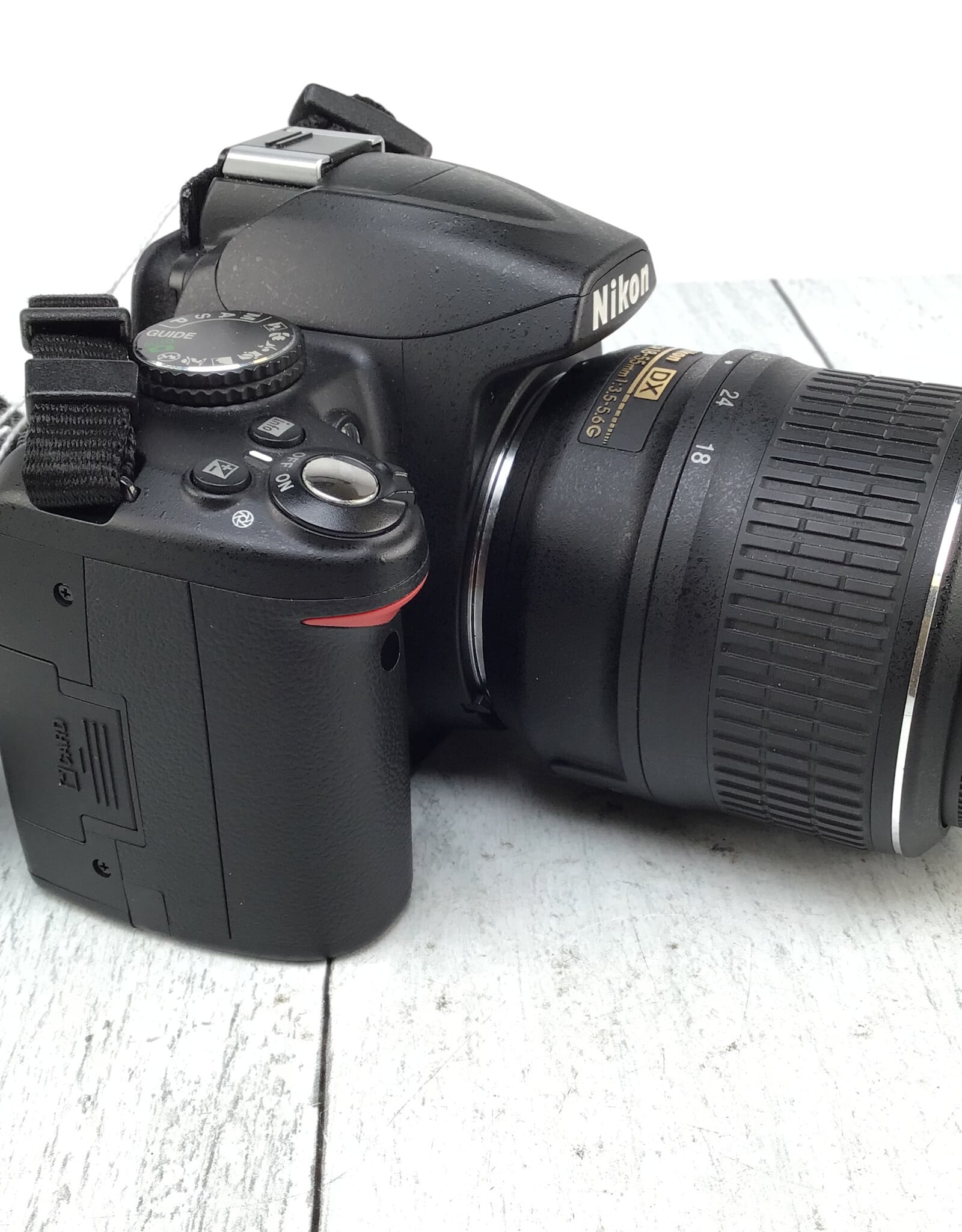 NIKON Nikon D3000 Camera w/ 18-55mm VR Used Good