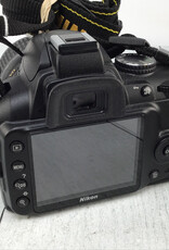 NIKON Nikon D3000 Camera w/ 18-55mm VR Used Good