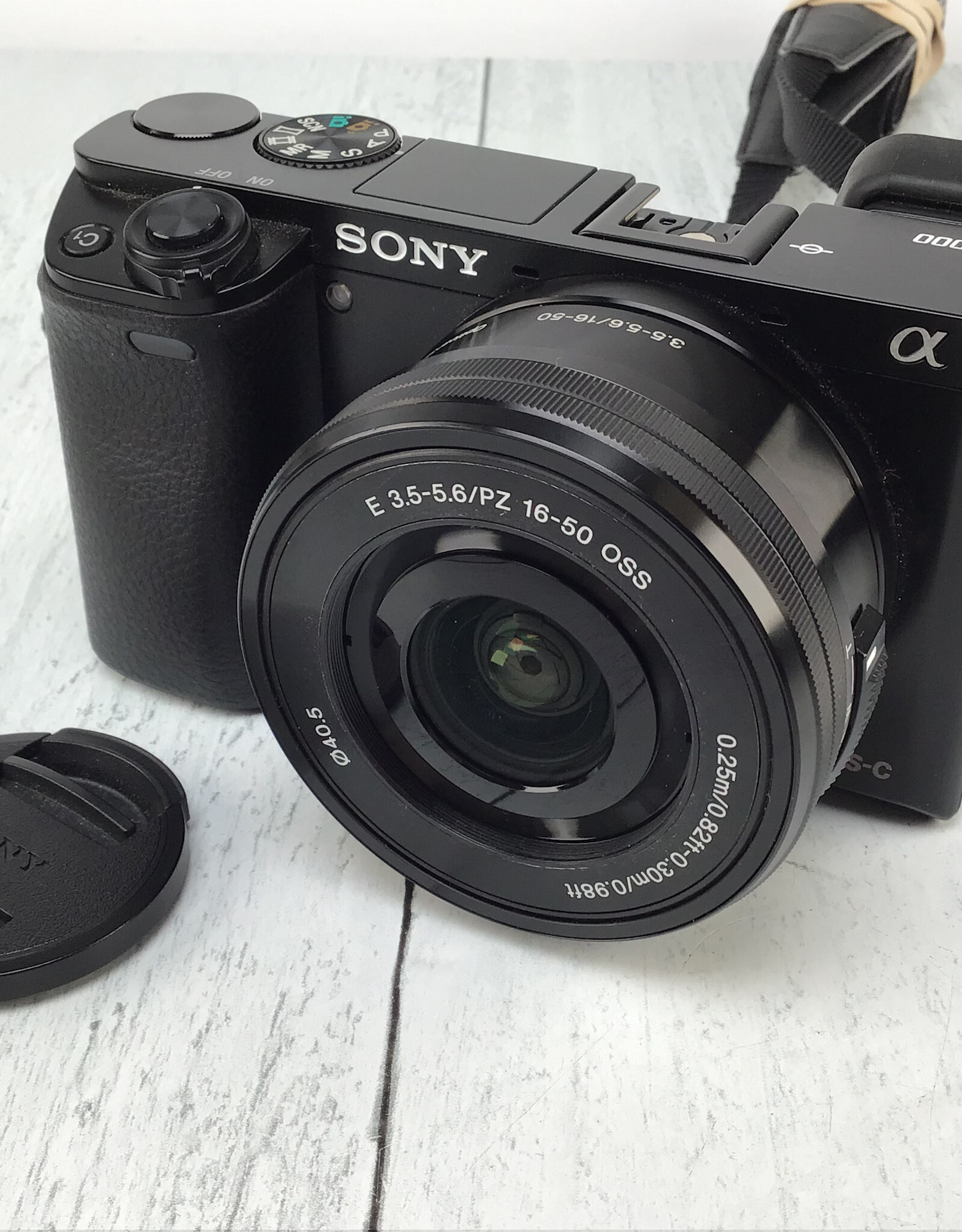 SONY Sony A6000 w/16-50mm Camera Used Good