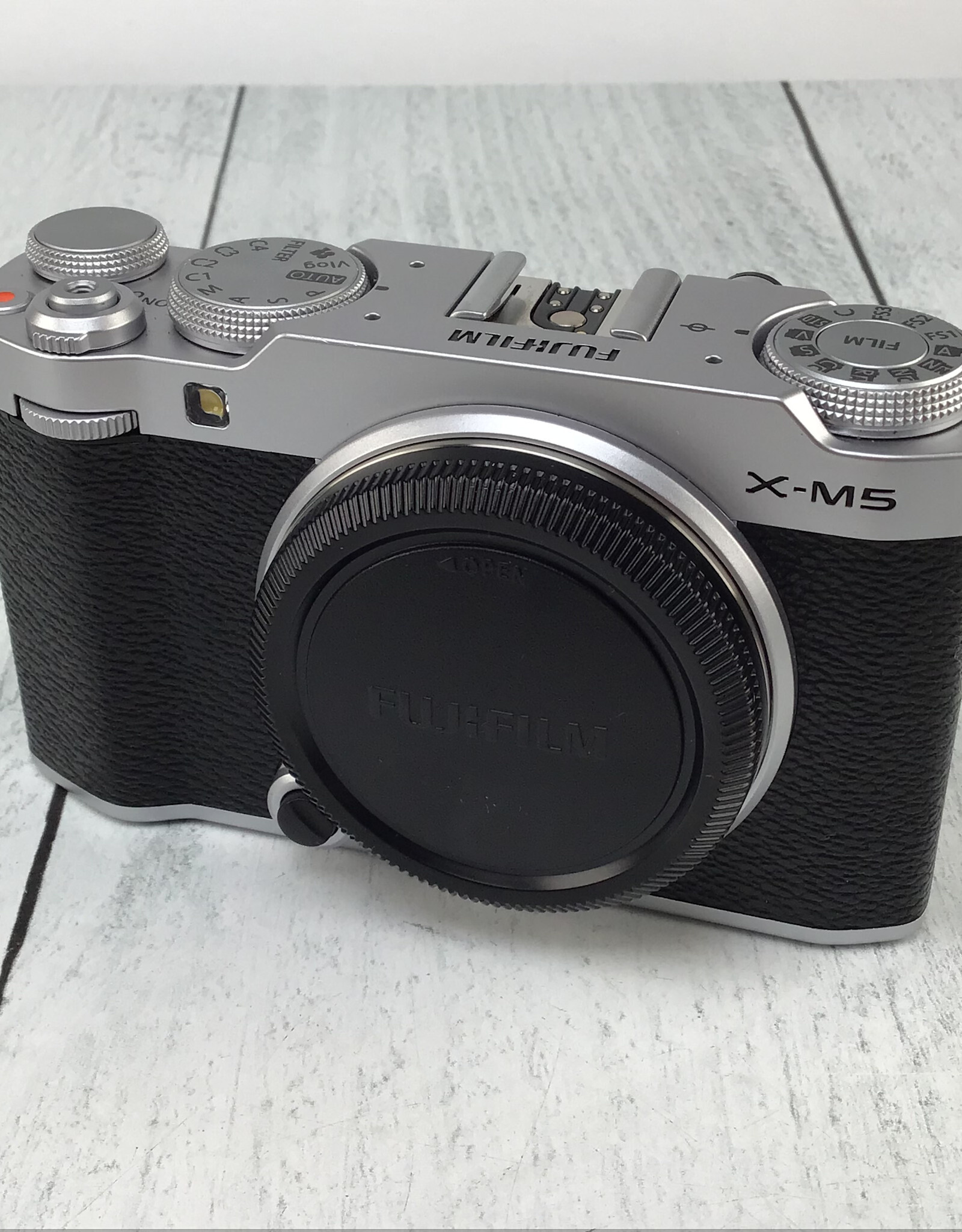 FUJI Fuji X-M5 Camera Body Silver Used Good