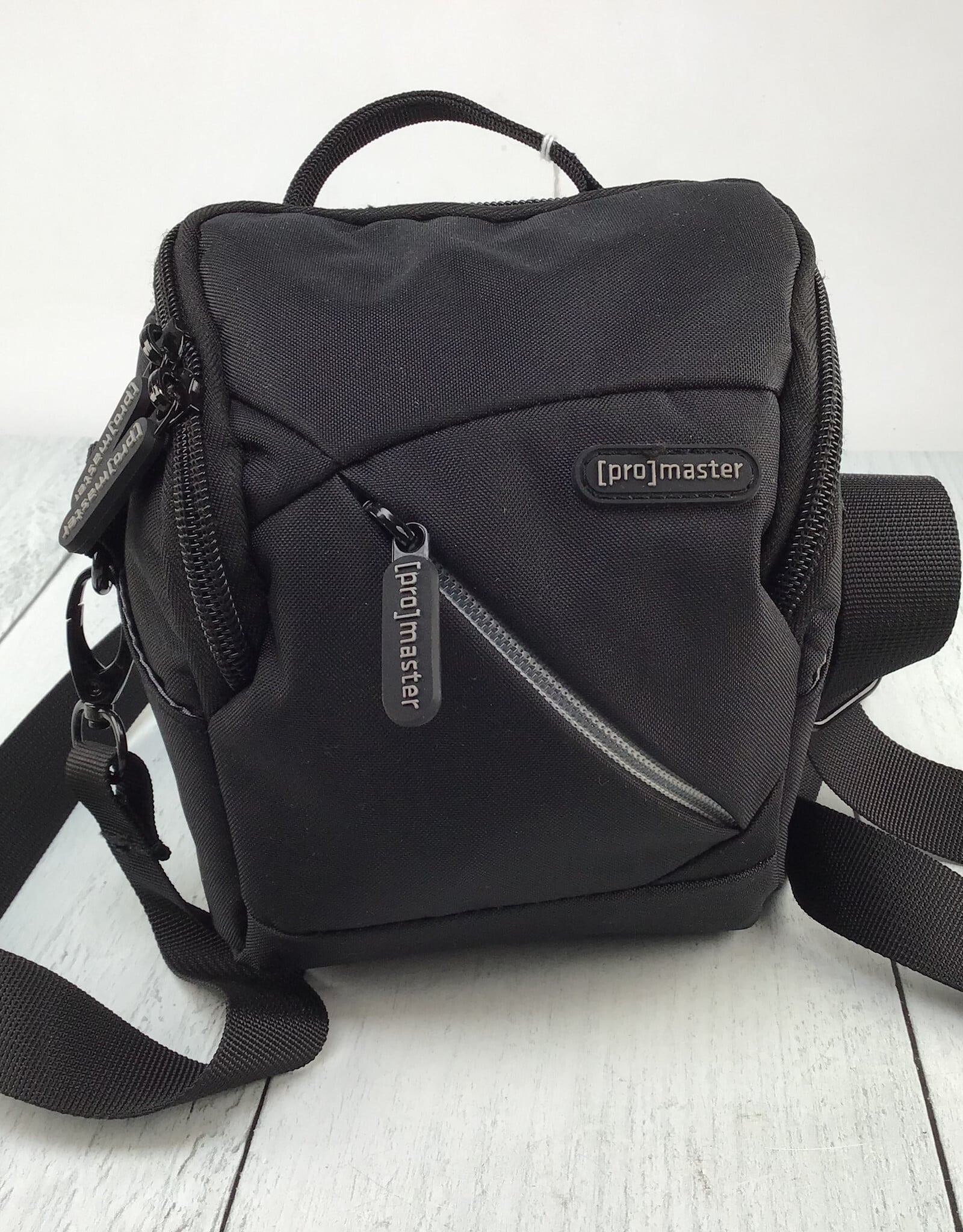 Promaster Impulse Large Advanced Compact Case - Black Used Good
