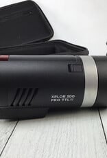 Flashpoint Flashpoint Xplor 300 pro TTL Flash in Case Used Good