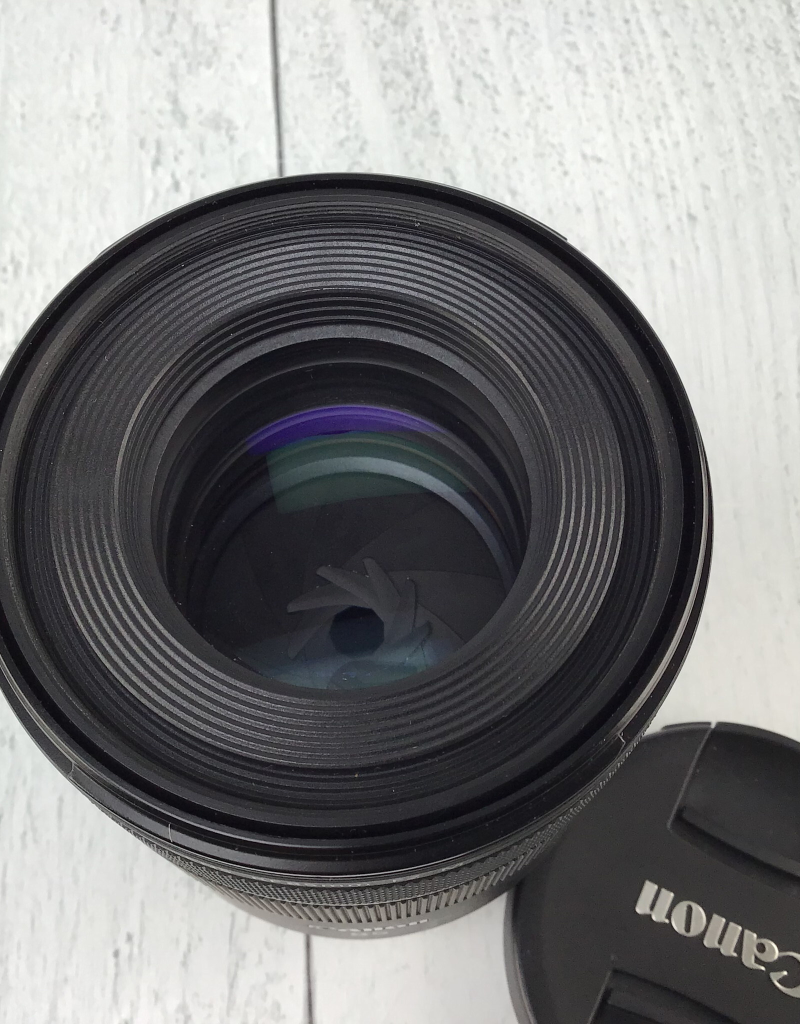 CANON Canon RF 85mm f2.0 Macro STM  Lens Used Good