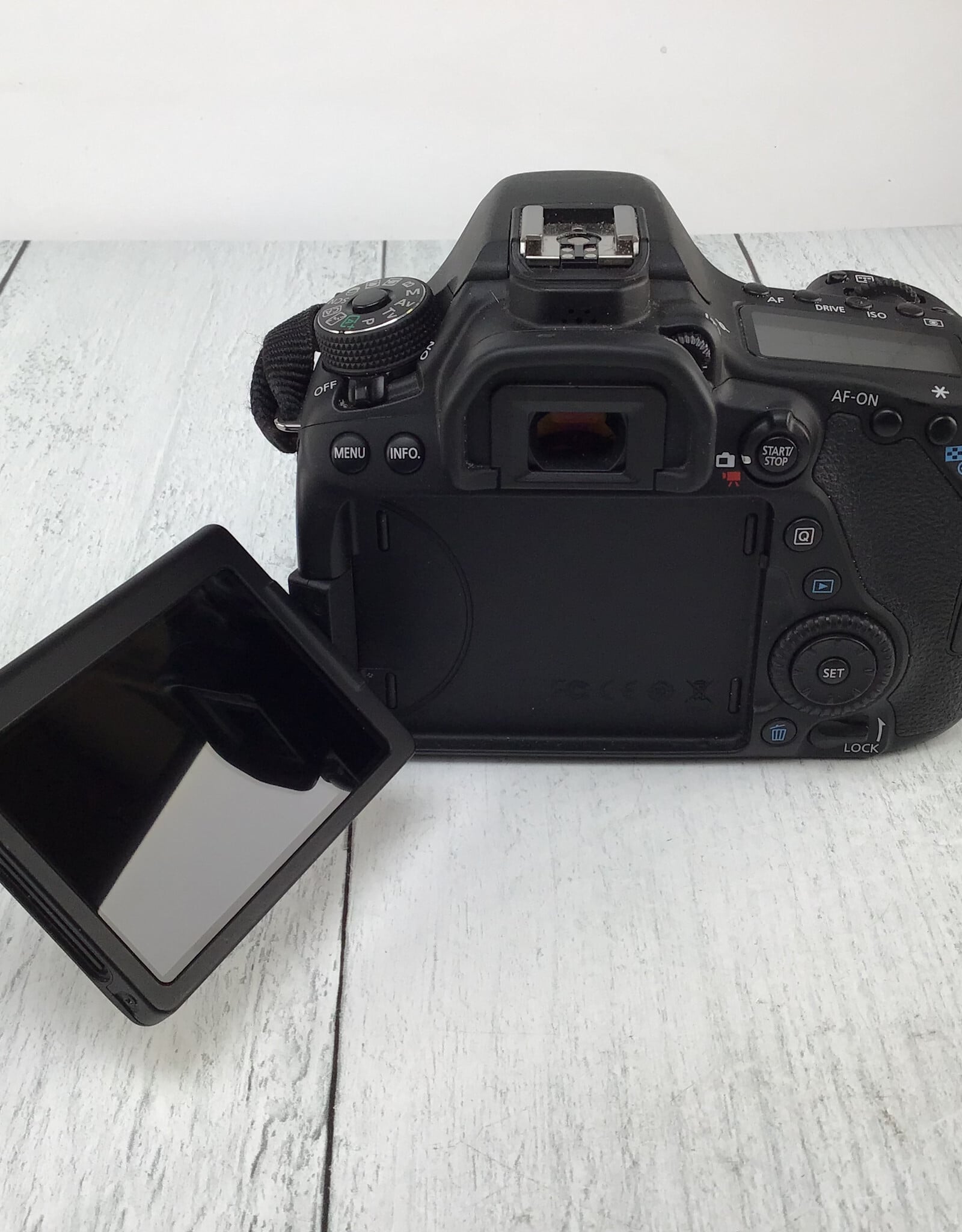 CANON Canon EOS 80D Camera Body Used Good