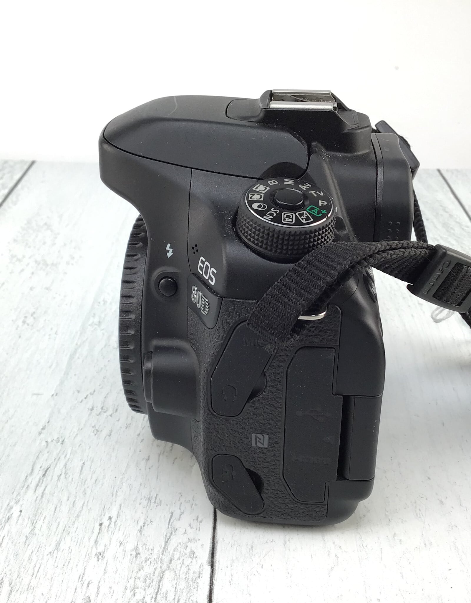 CANON Canon EOS 80D Camera Body Used Good