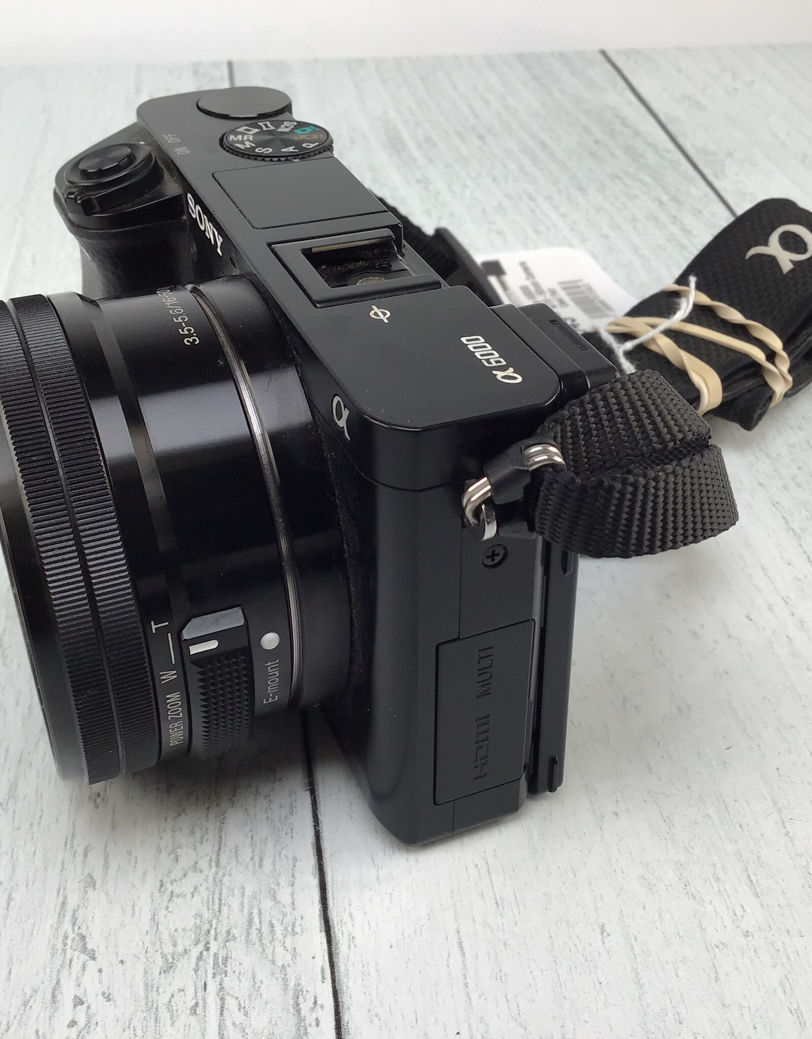 SONY Sony A6000 w/16-50mm Camera Used Fair