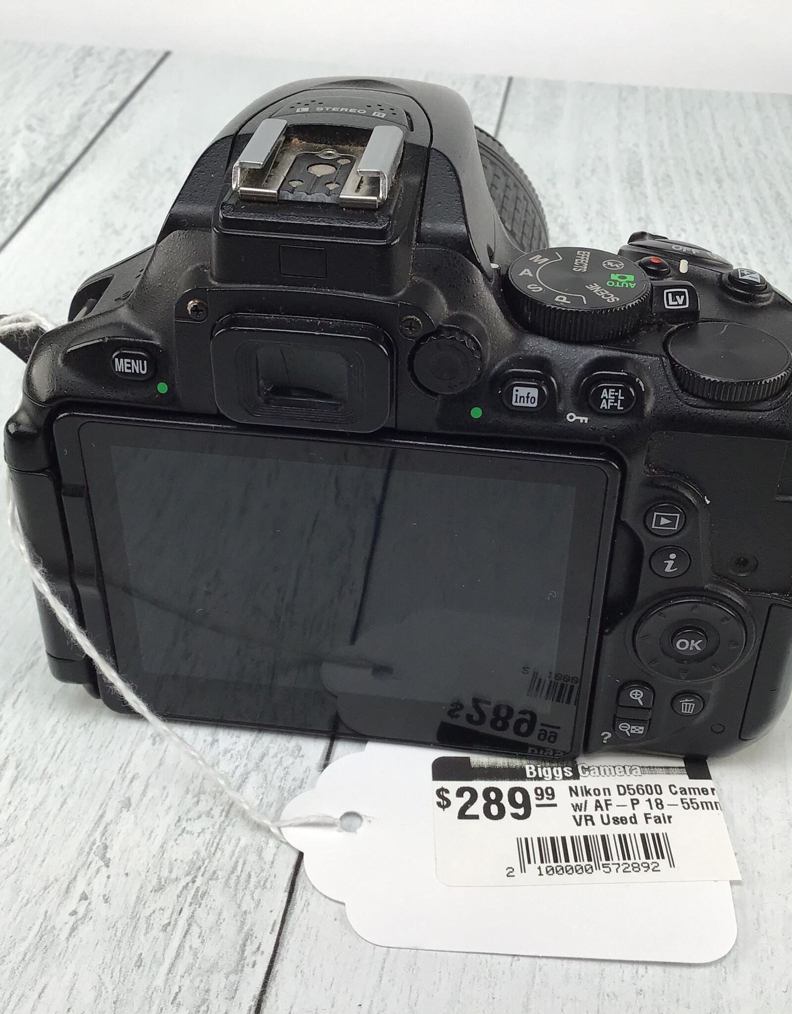 NIKON Nikon D5600 Camera w/ AF-P 18-55mm VR Used Fair