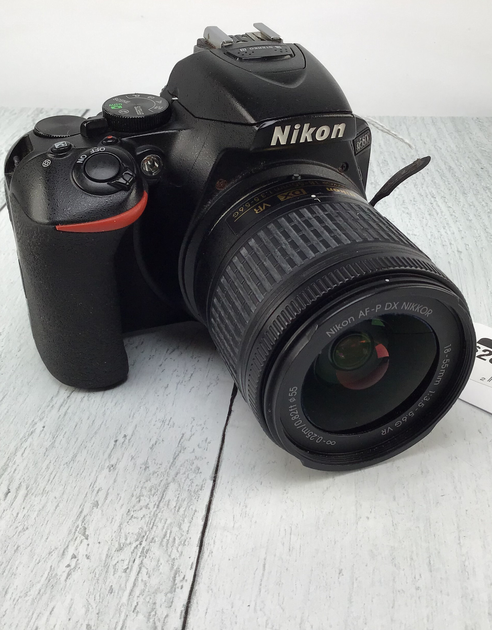 NIKON Nikon D5600 Camera w/ AF-P 18-55mm VR Used Fair