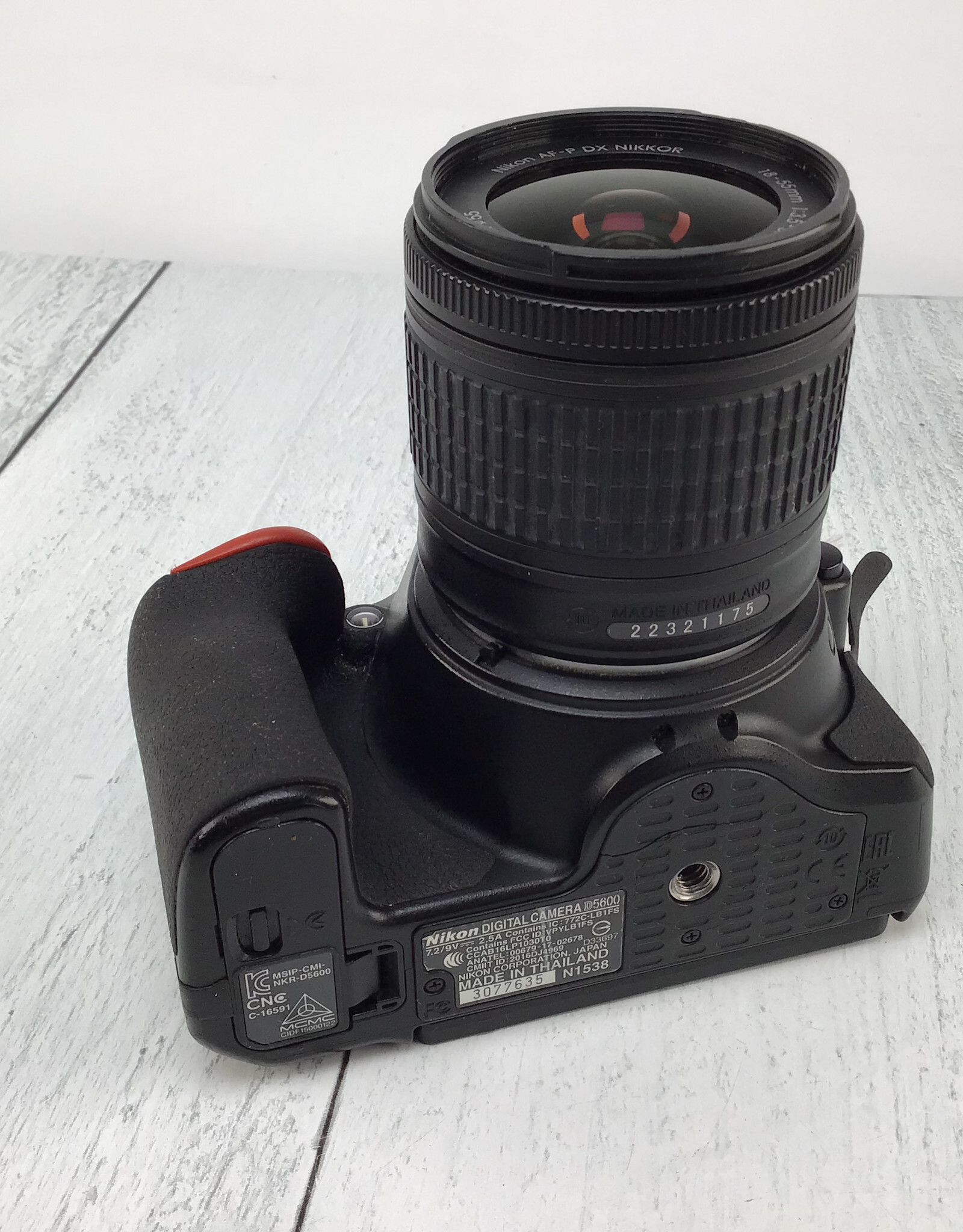 NIKON Nikon D5600 Camera w/ AF-P 18-55mm VR Used Fair