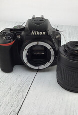 NIKON Nikon D5600 Camera w/ AF-P 18-55mm VR Used Fair