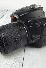 NIKON Nikon D5600 Camera w/ AF-P 18-55mm VR Used Fair