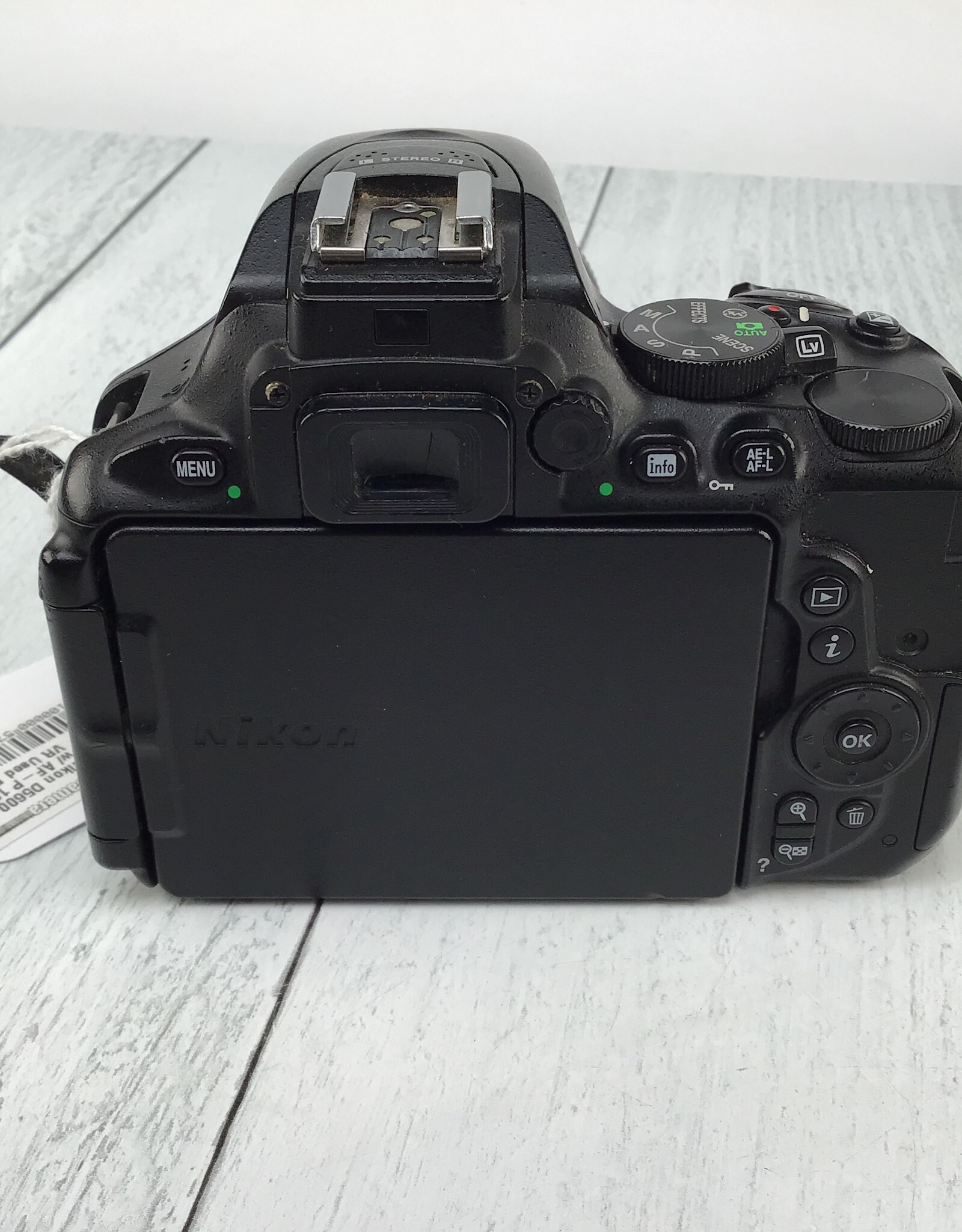 NIKON Nikon D5600 Camera w/ AF-P 18-55mm VR Used Fair