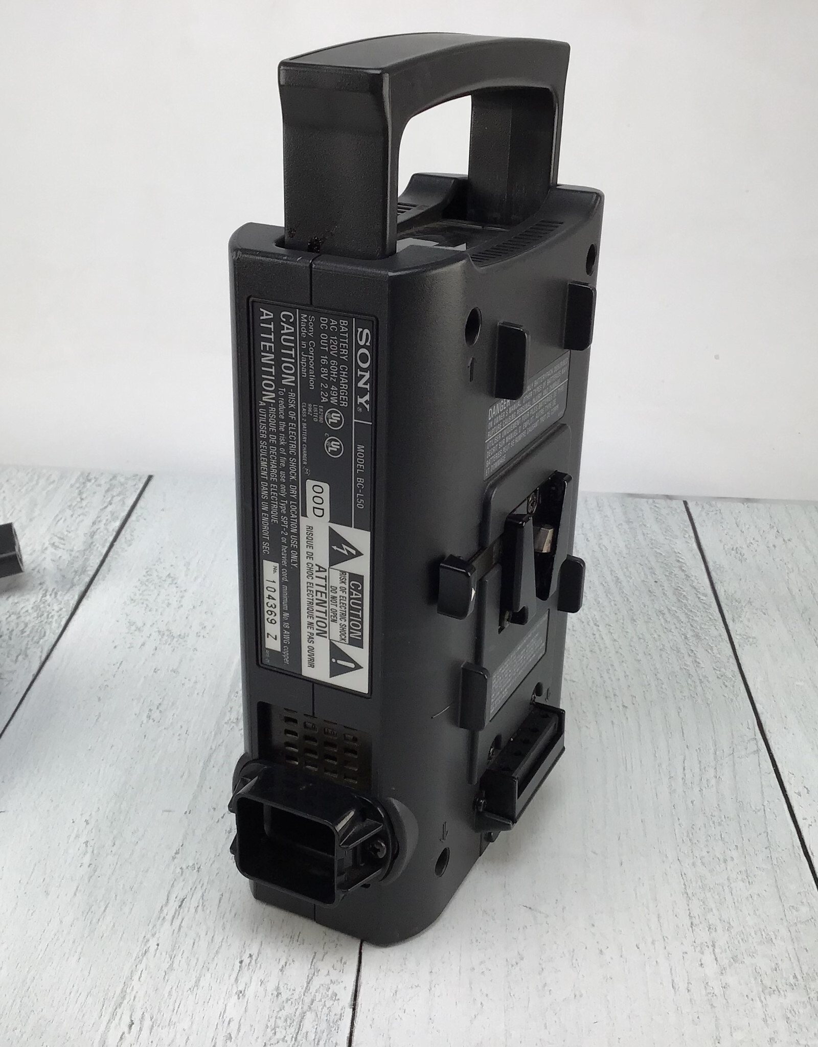 SONY Sony BC-L50 Charger Used Good
