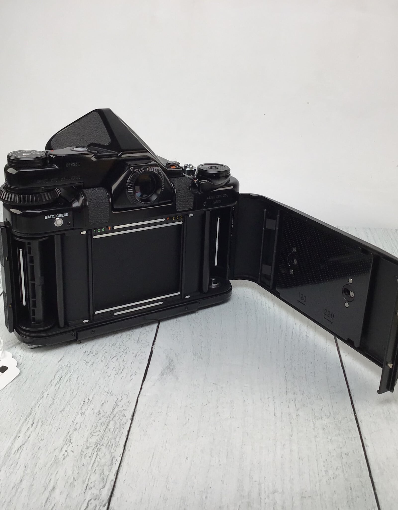 MAMIYA Pentax 6x7 MLU Camera Body Used Good