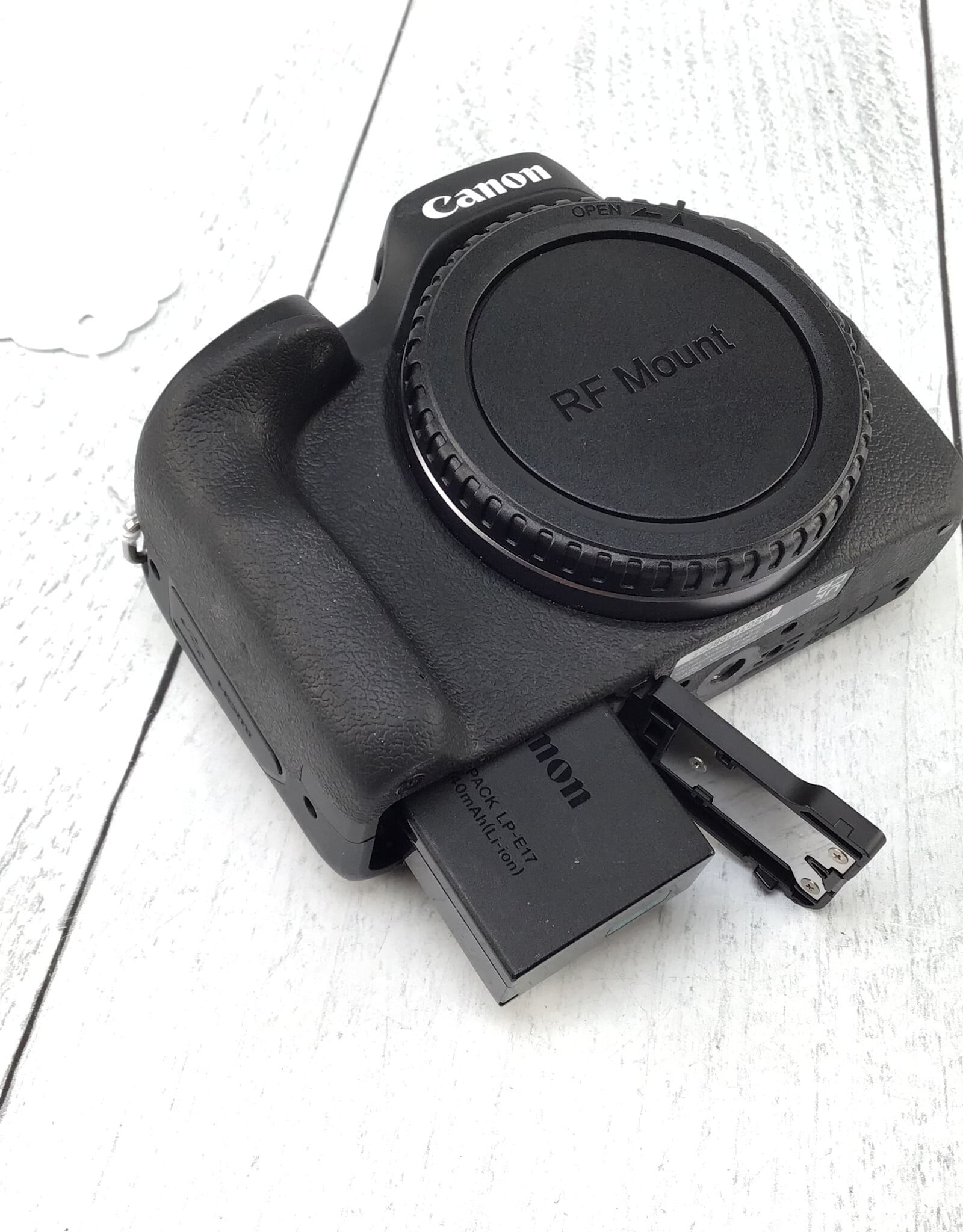 CANON Canon EOS R100 Camera Body Used Good