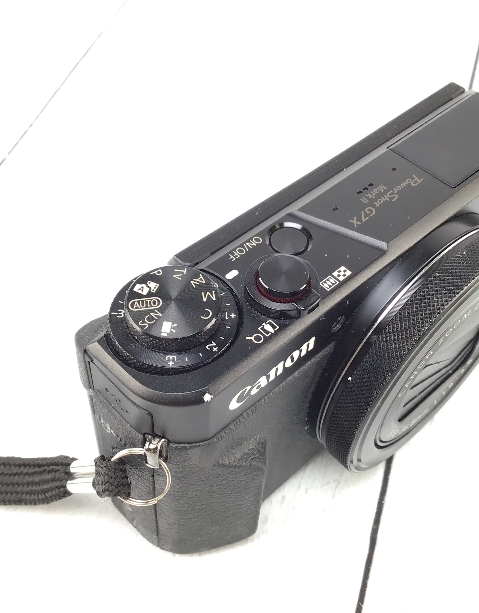 CANON Canon G7X Mark II Camera Cracked LCD Screen Used BGN