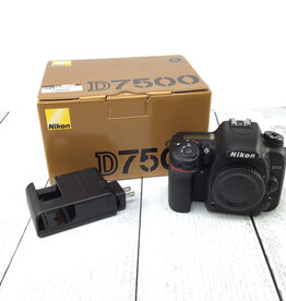 NIKON Nikon D7500 Camera Body in Box Shutter Count 490 Used EX