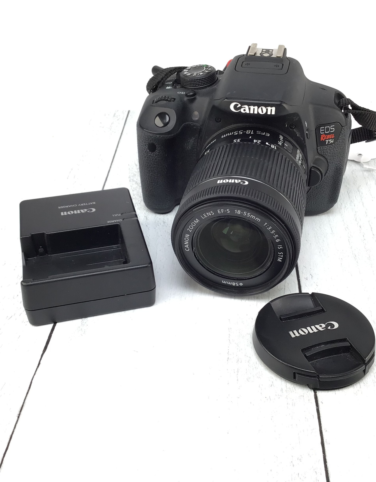 CANON Canon EOS Rebel T5i Camera w/ 18-55mm IS STM Used Fair