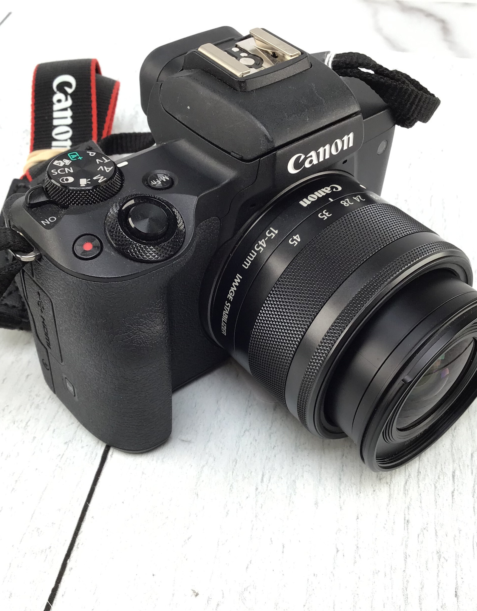 CANON Canon EOS M50 Camera w/ 15-45mm Used Good